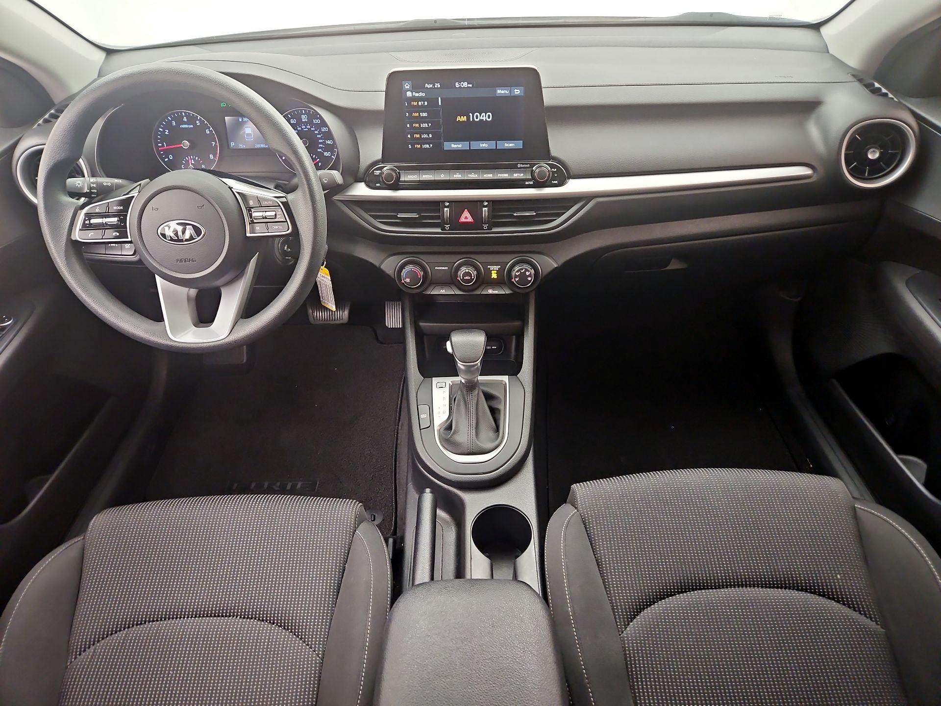 Thumbnail: 2020 Kia Forte - 9