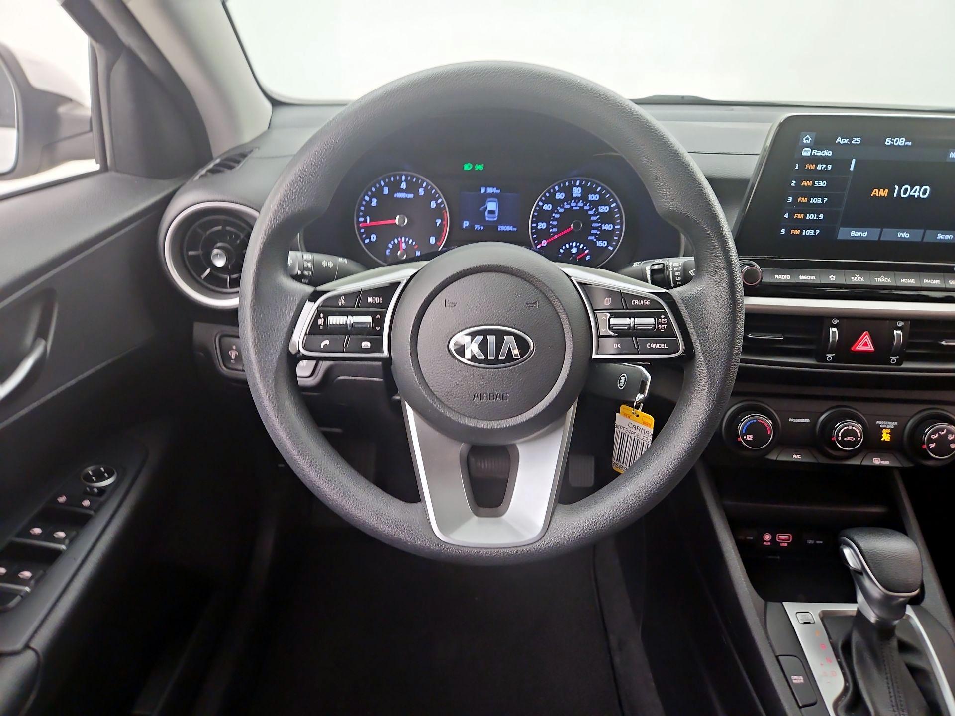 Thumbnail: 2020 Kia Forte - 10
