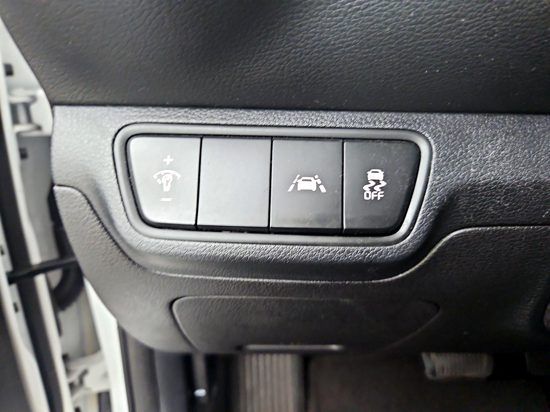 Thumbnail: 2021 Kia Forte - 13