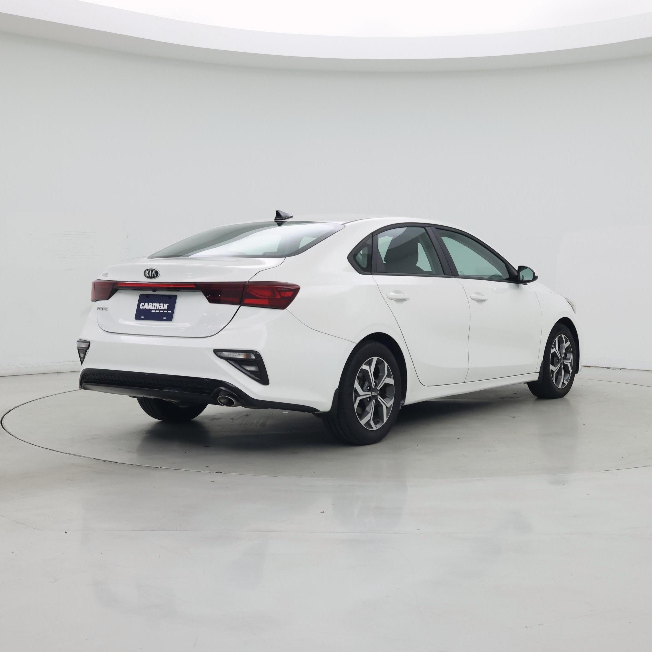 Thumbnail: 2021 Kia Forte - 8
