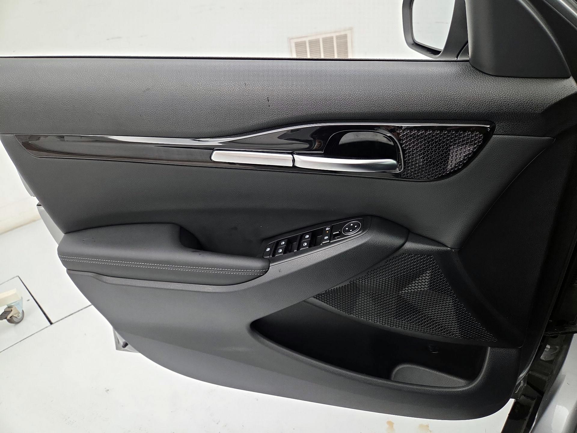 Thumbnail: 2024 Kia Seltos - 12