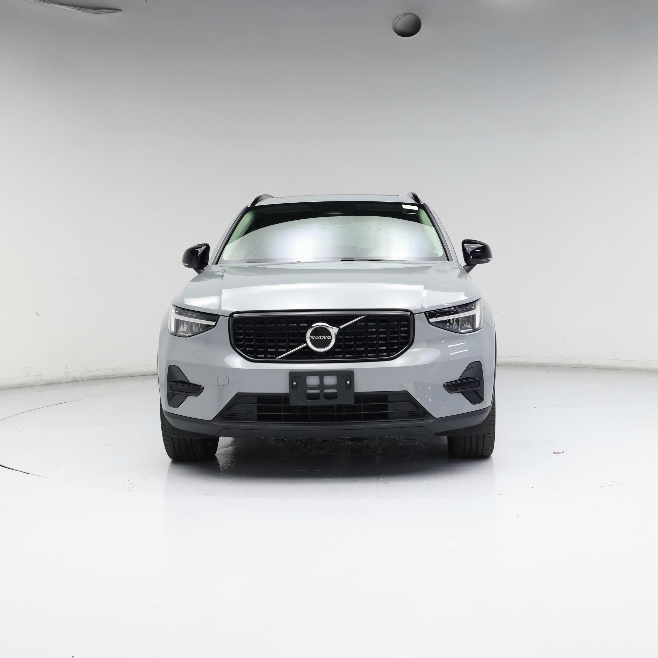 Thumbnail: 2024 Volvo XC40 - 5