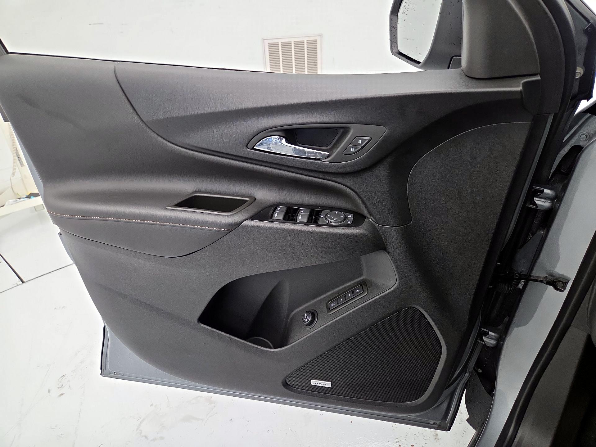 Thumbnail: 2023 Chevrolet Equinox - 12