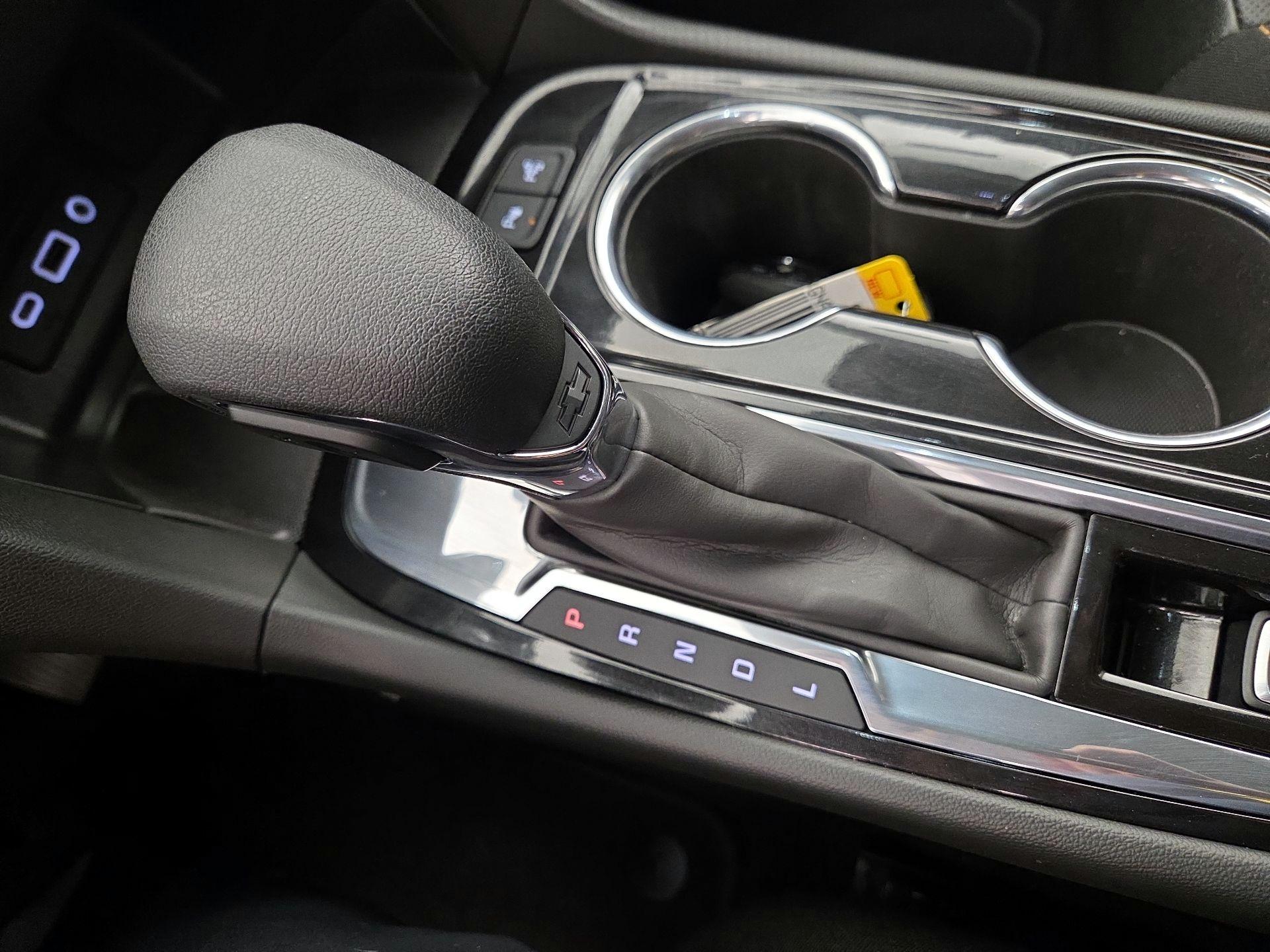 Thumbnail: 2023 Chevrolet Equinox - 18