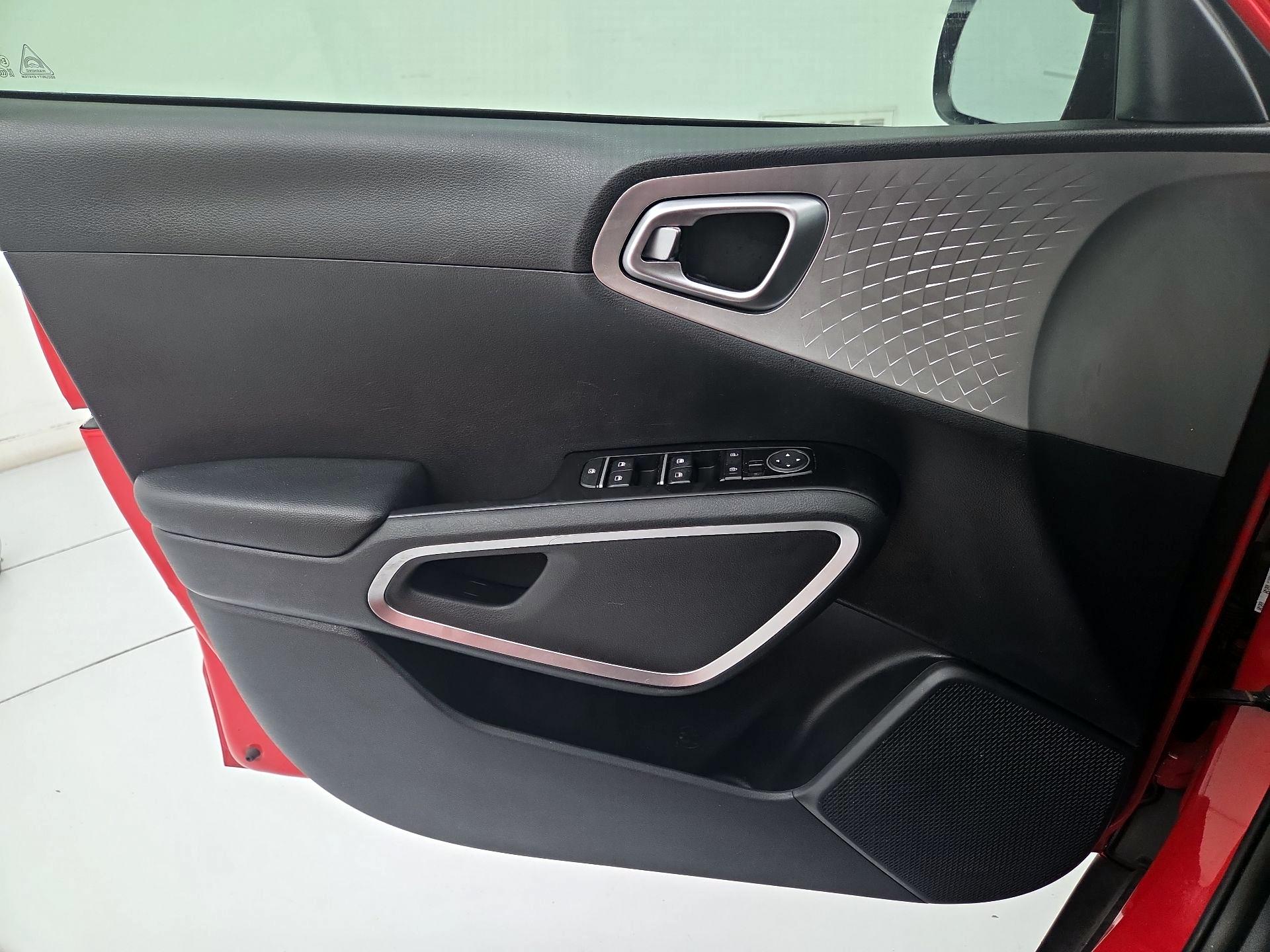 Thumbnail: 2022 Kia Soul - 12