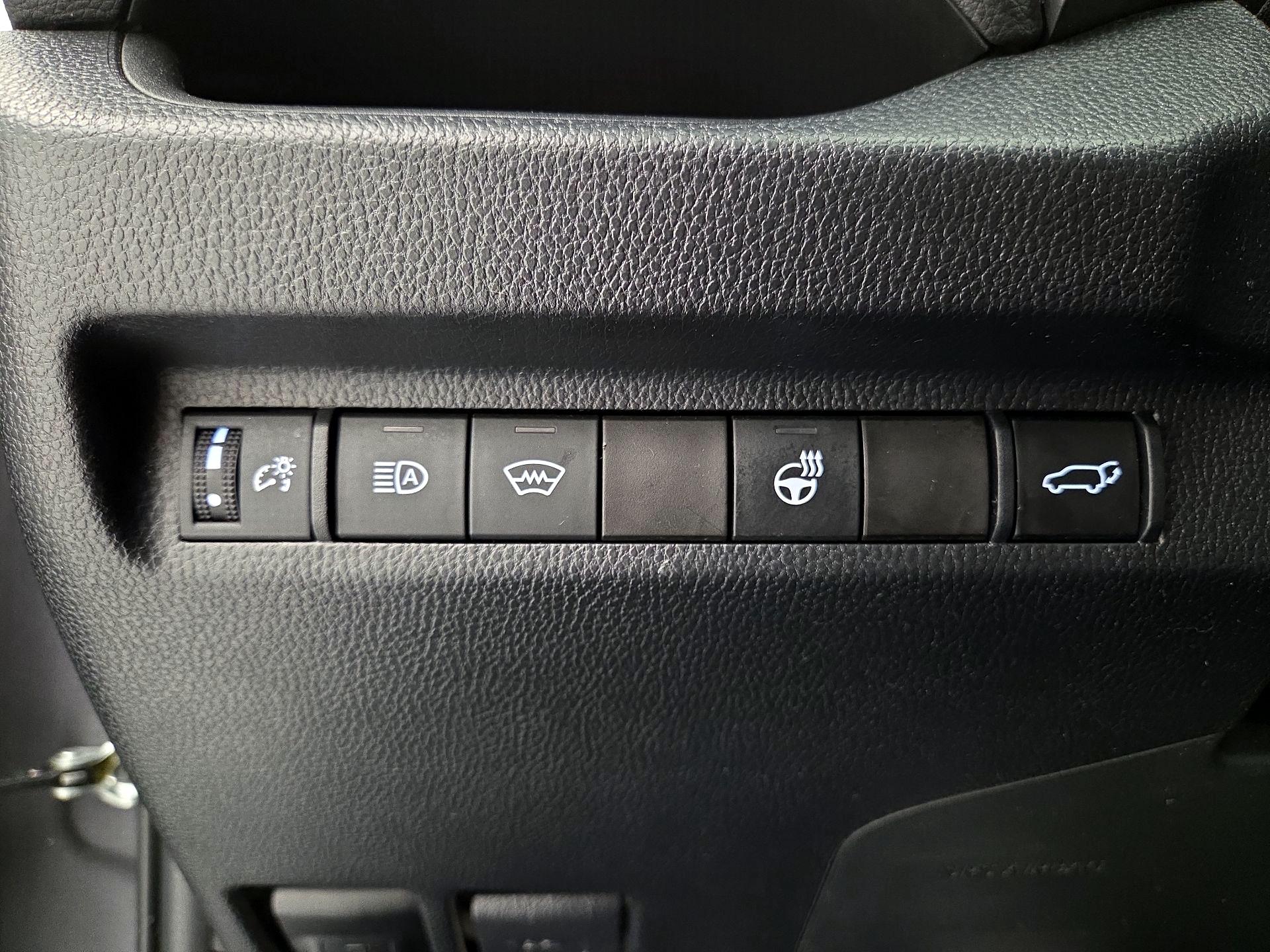 Thumbnail: 2023 Toyota RAV4 - 13