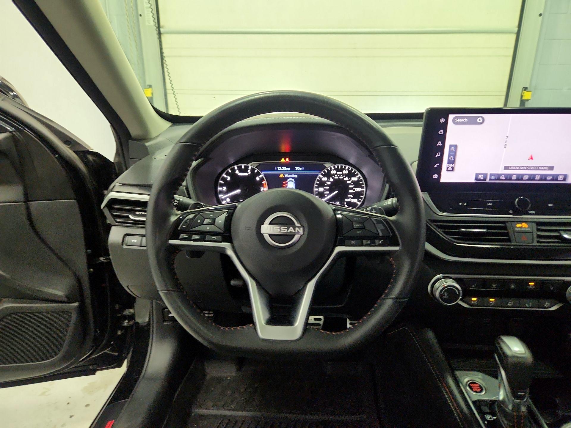 Thumbnail: 2023 Nissan Altima - 10