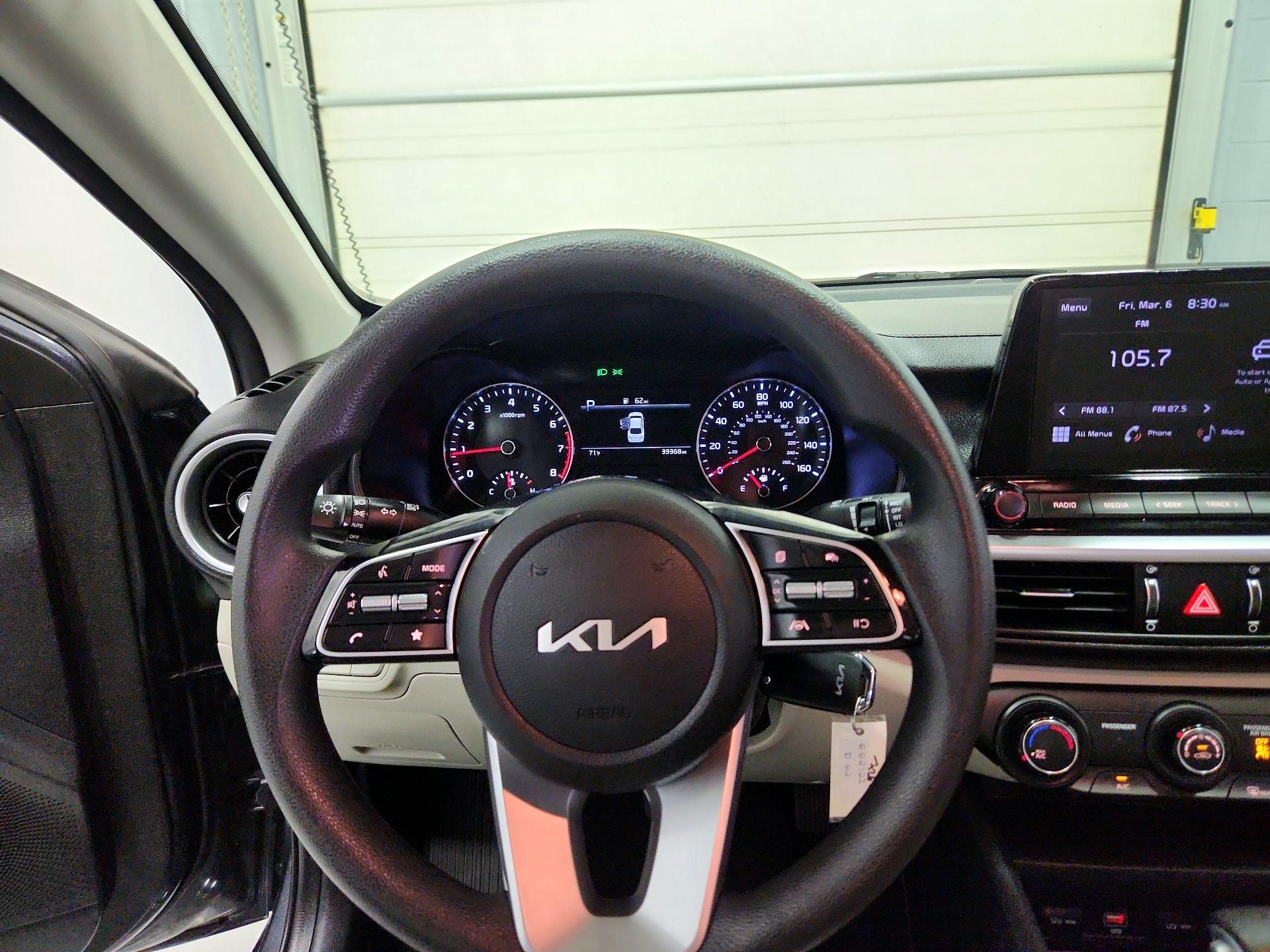 Thumbnail: 2023 Kia Forte - 10