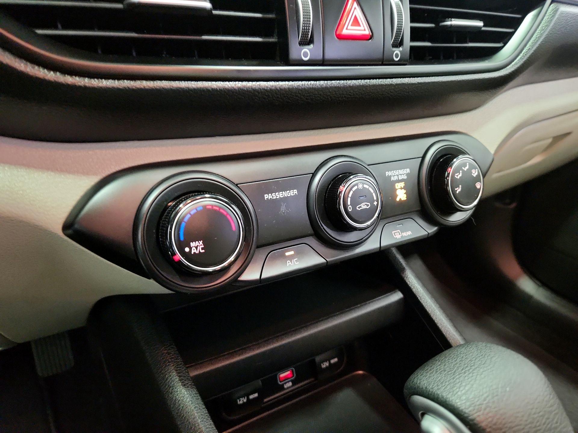 Thumbnail: 2023 Kia Forte - 16