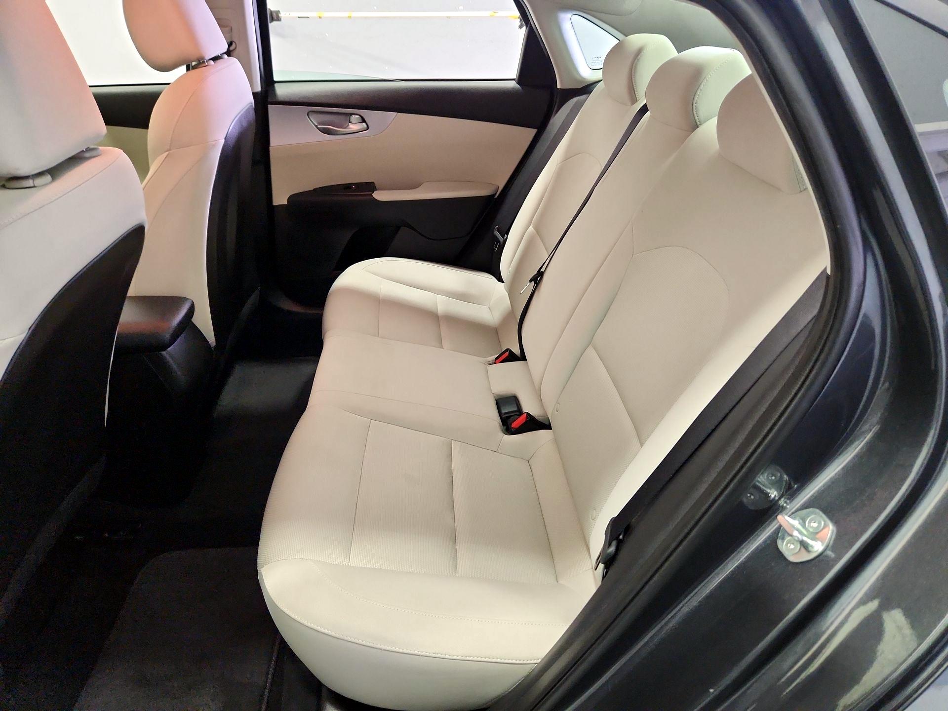 Thumbnail: 2023 Kia Forte - 19