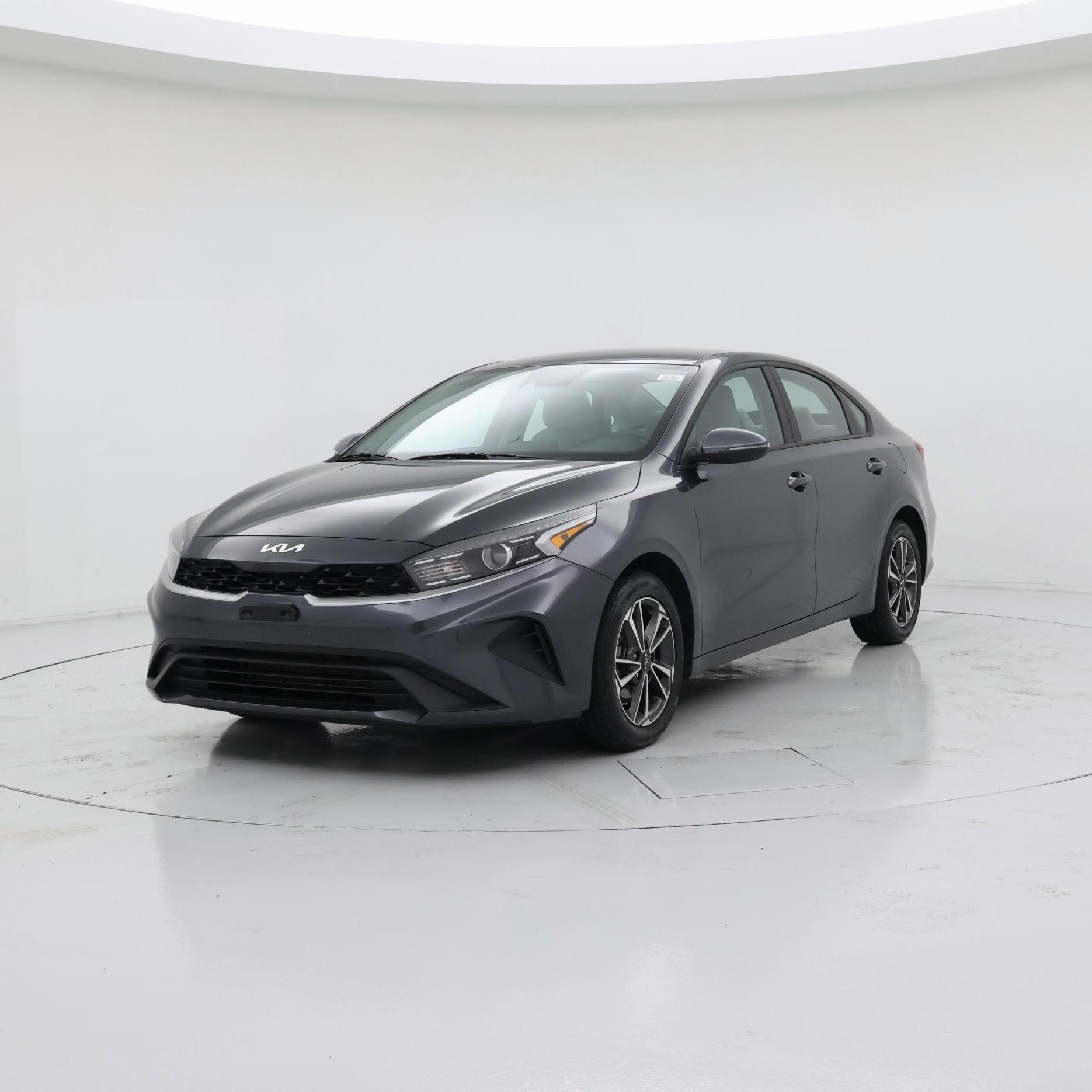 Thumbnail: 2023 Kia Forte - 4