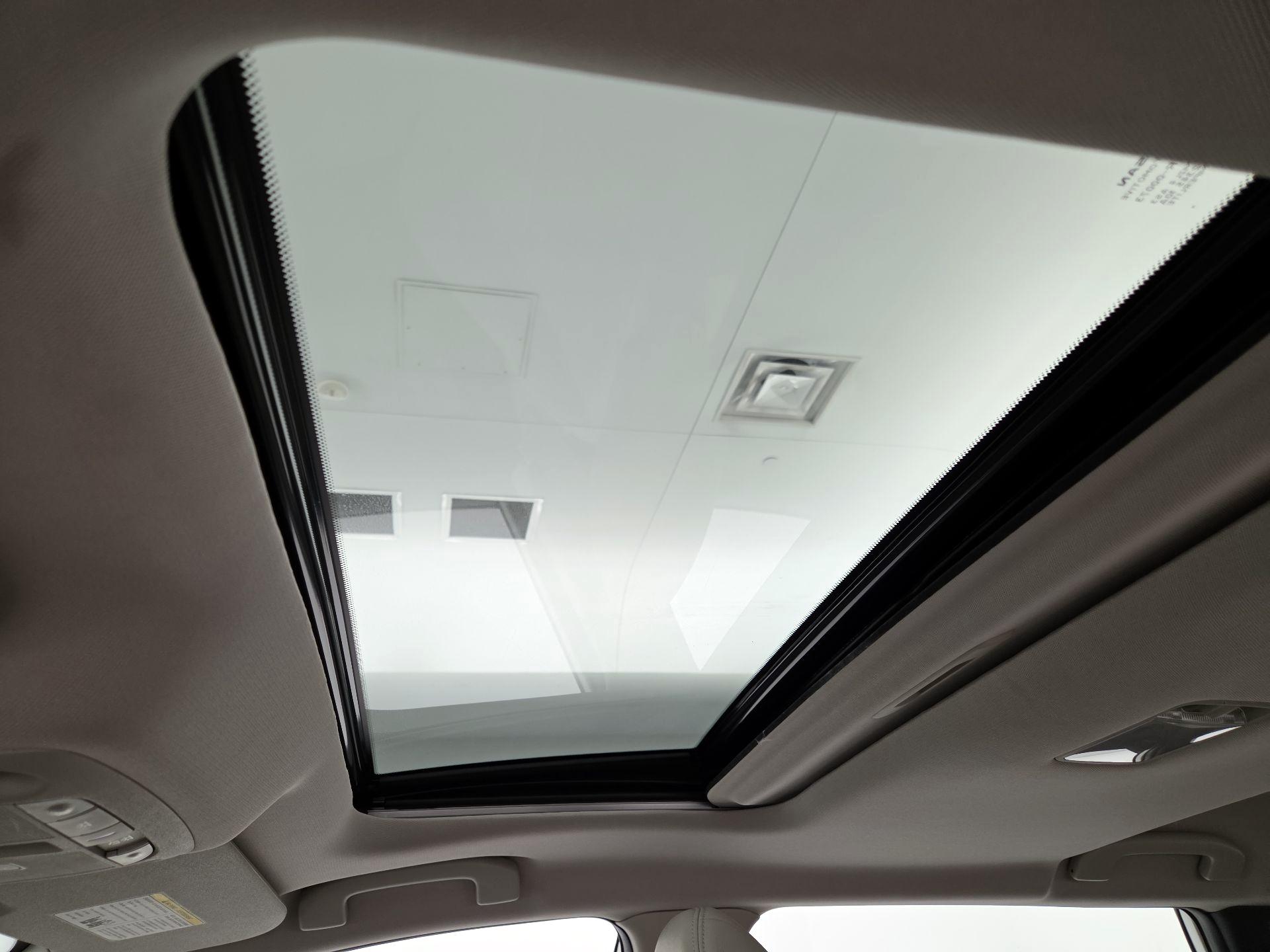 Thumbnail: 2022 Nissan Rogue Sport - 20