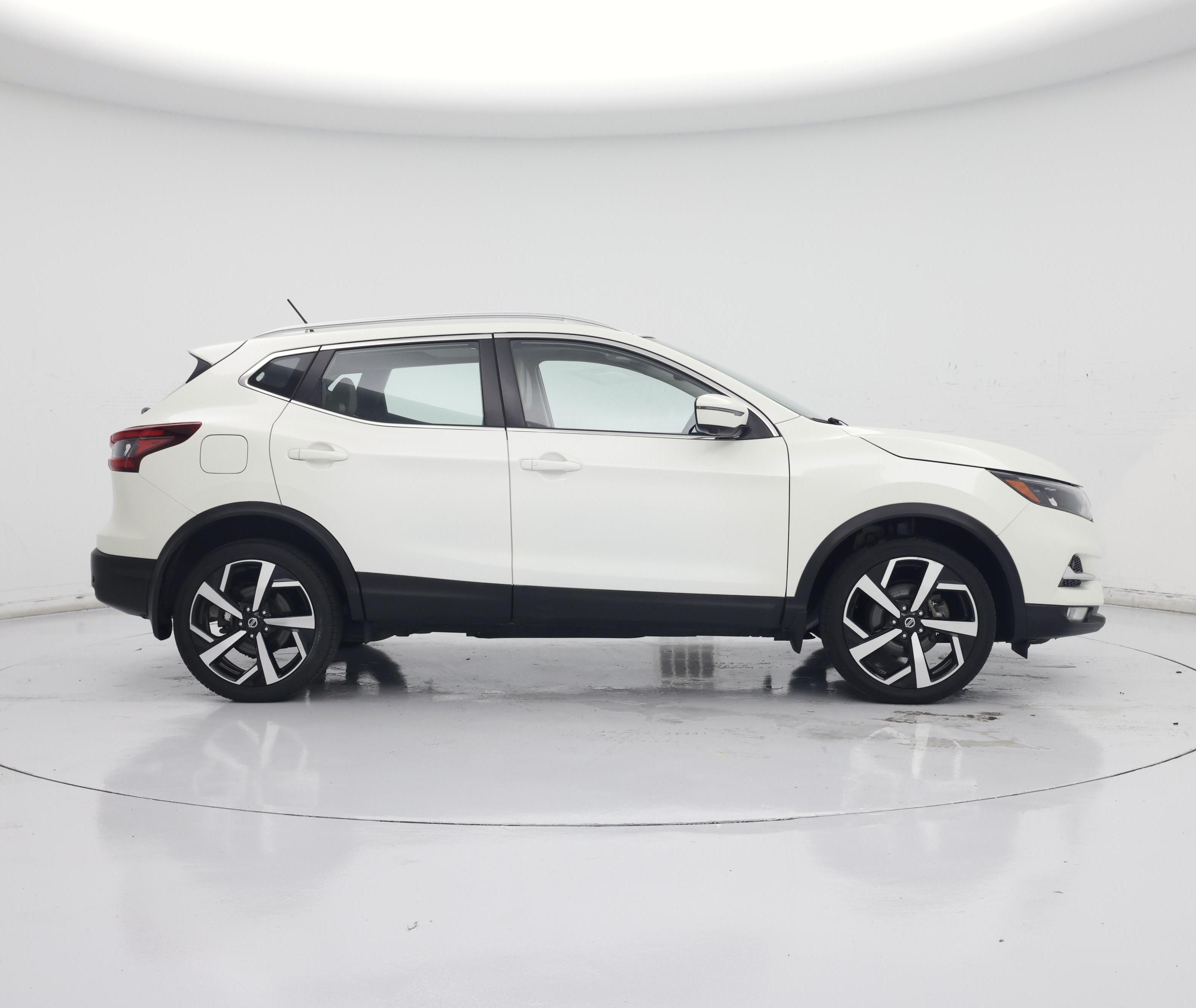 Thumbnail: 2022 Nissan Rogue Sport - 7