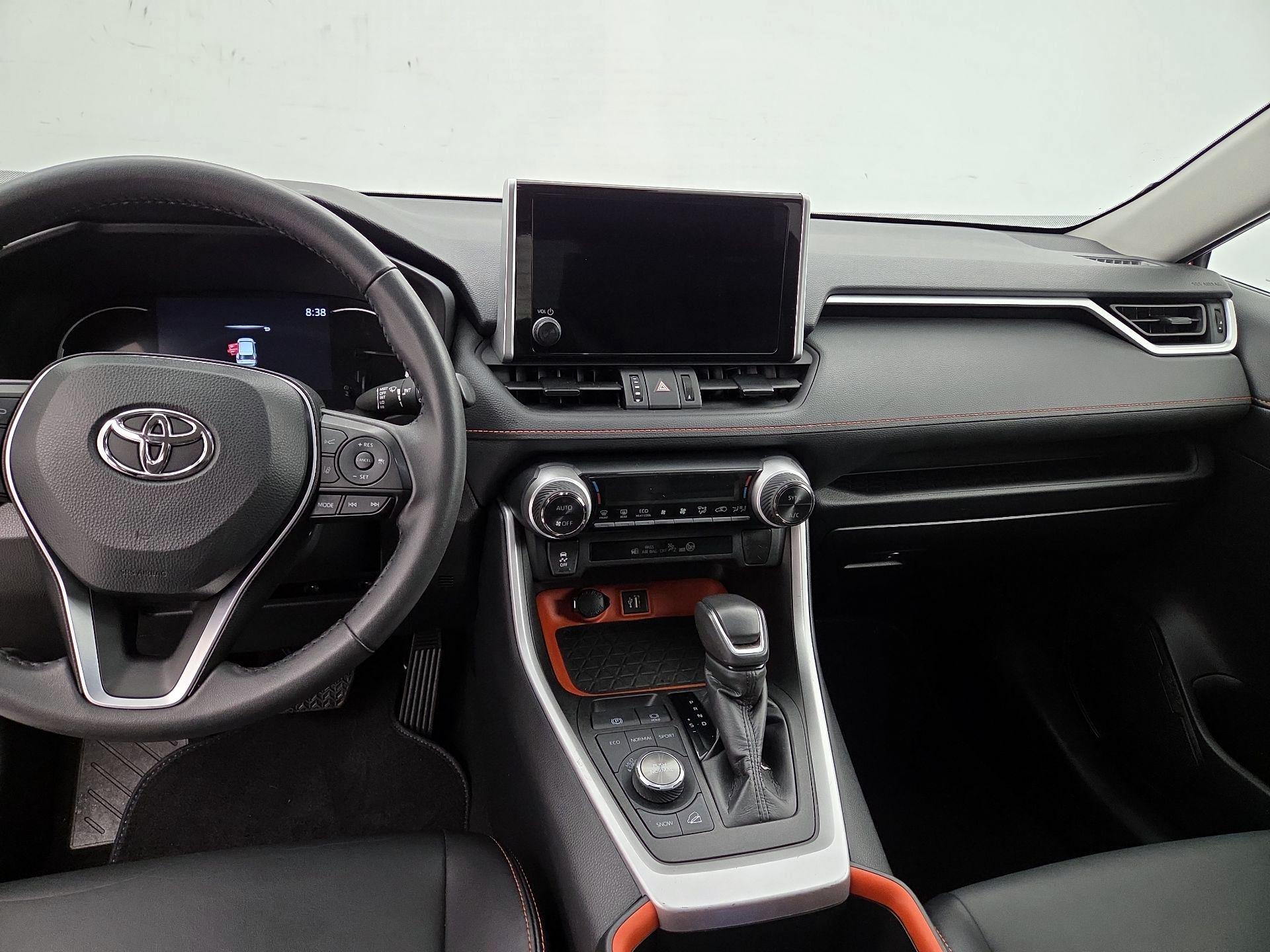 Thumbnail: 2024 Toyota RAV4 - 9