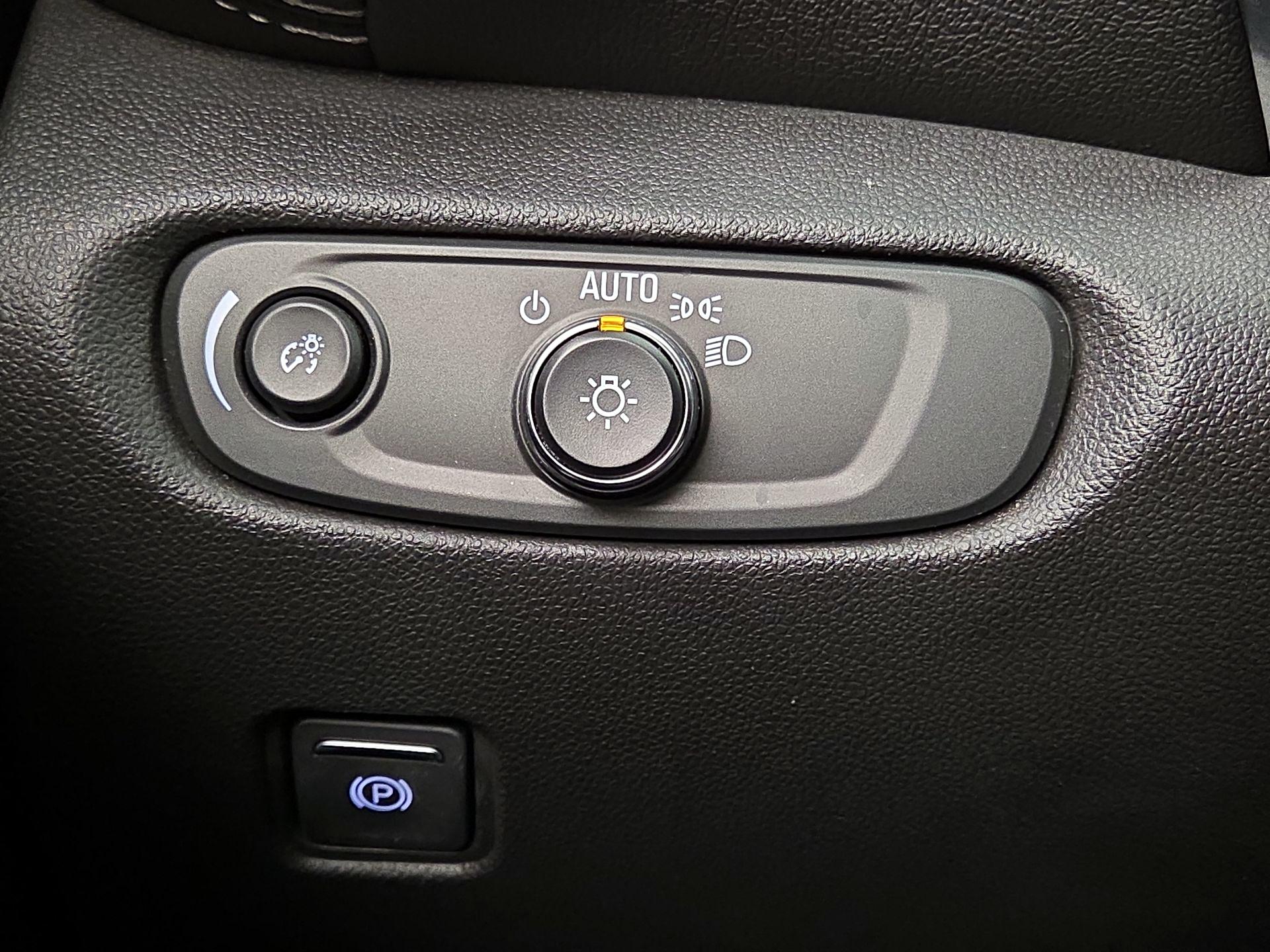 Thumbnail: 2023 Chevrolet Blazer - 13