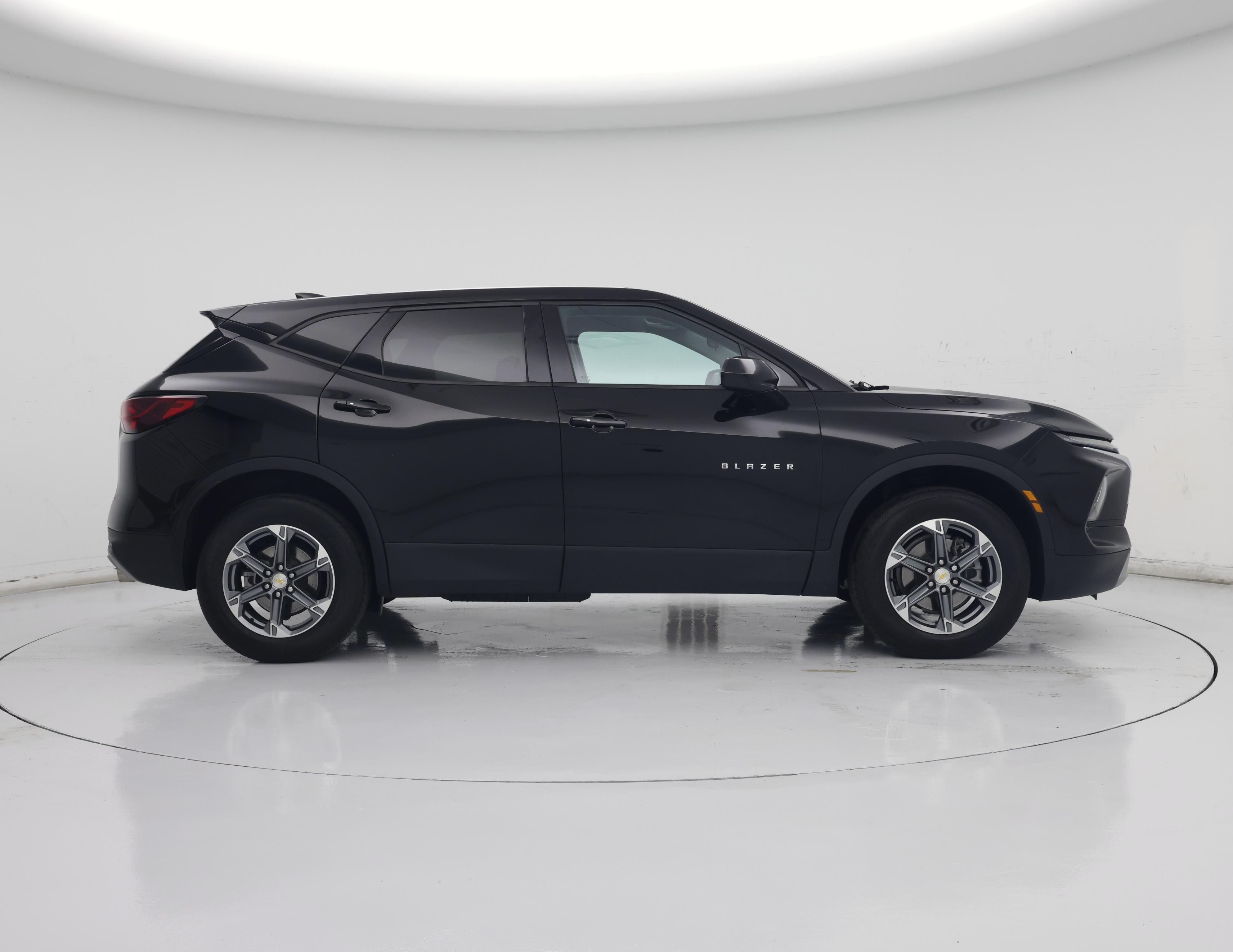 Thumbnail: 2023 Chevrolet Blazer - 7