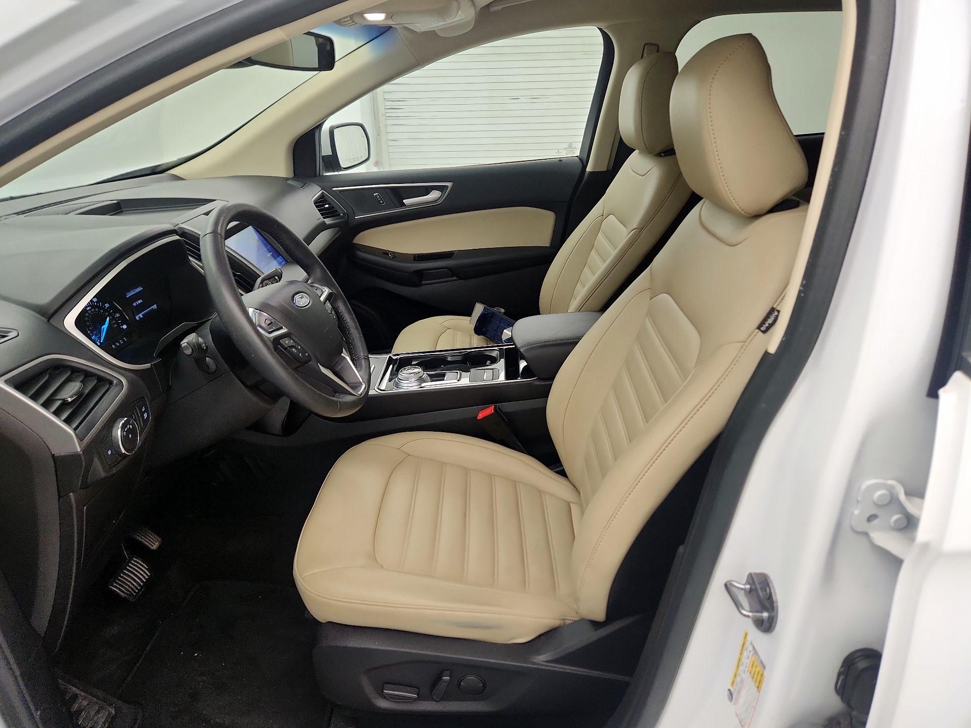 Thumbnail: 2020 Ford Edge - 11