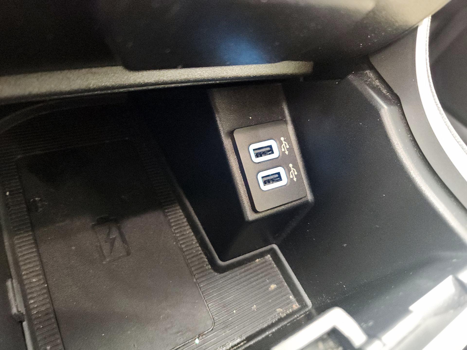 Thumbnail: 2020 Ford Edge - 18