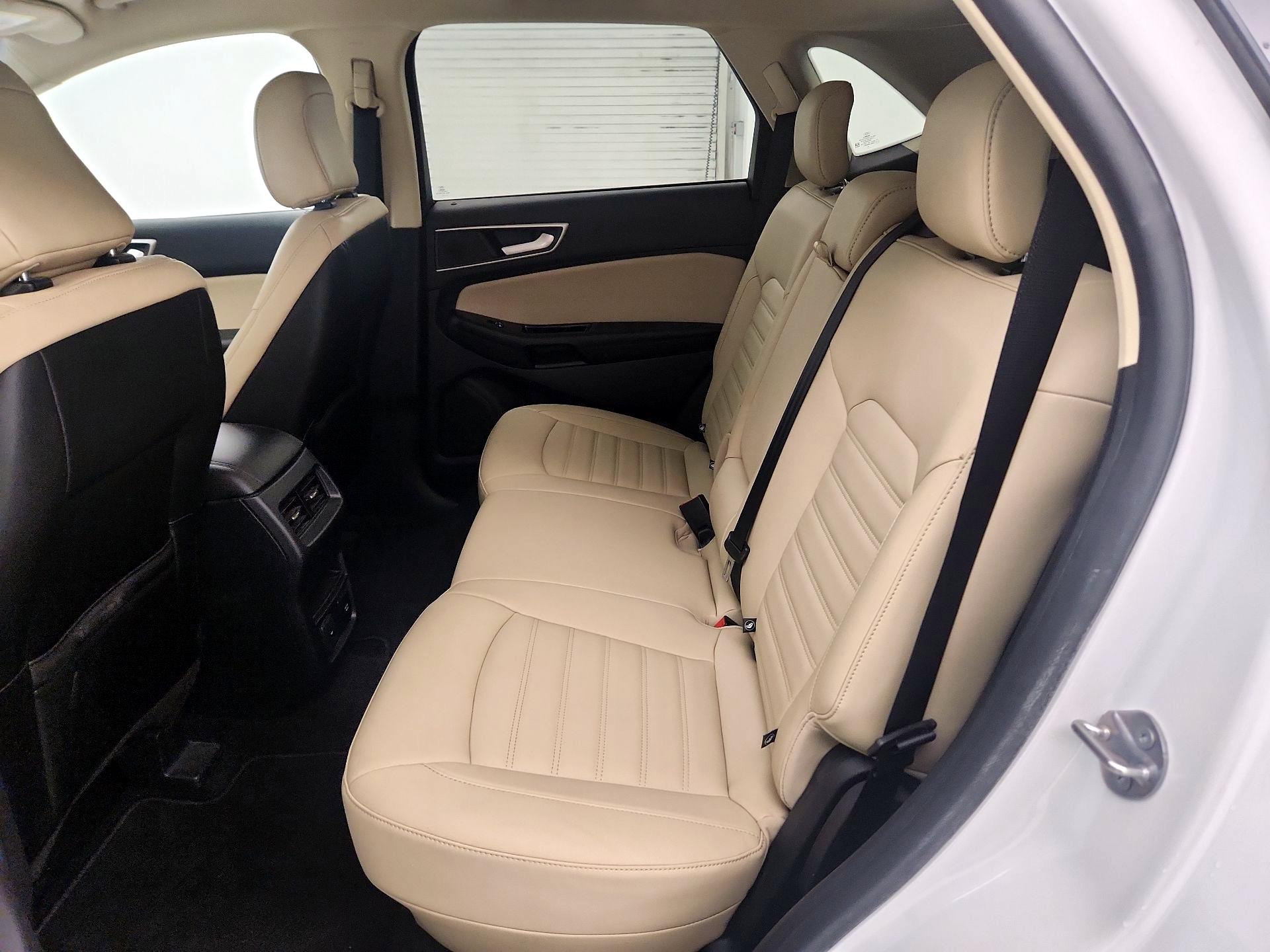 Thumbnail: 2020 Ford Edge - 19