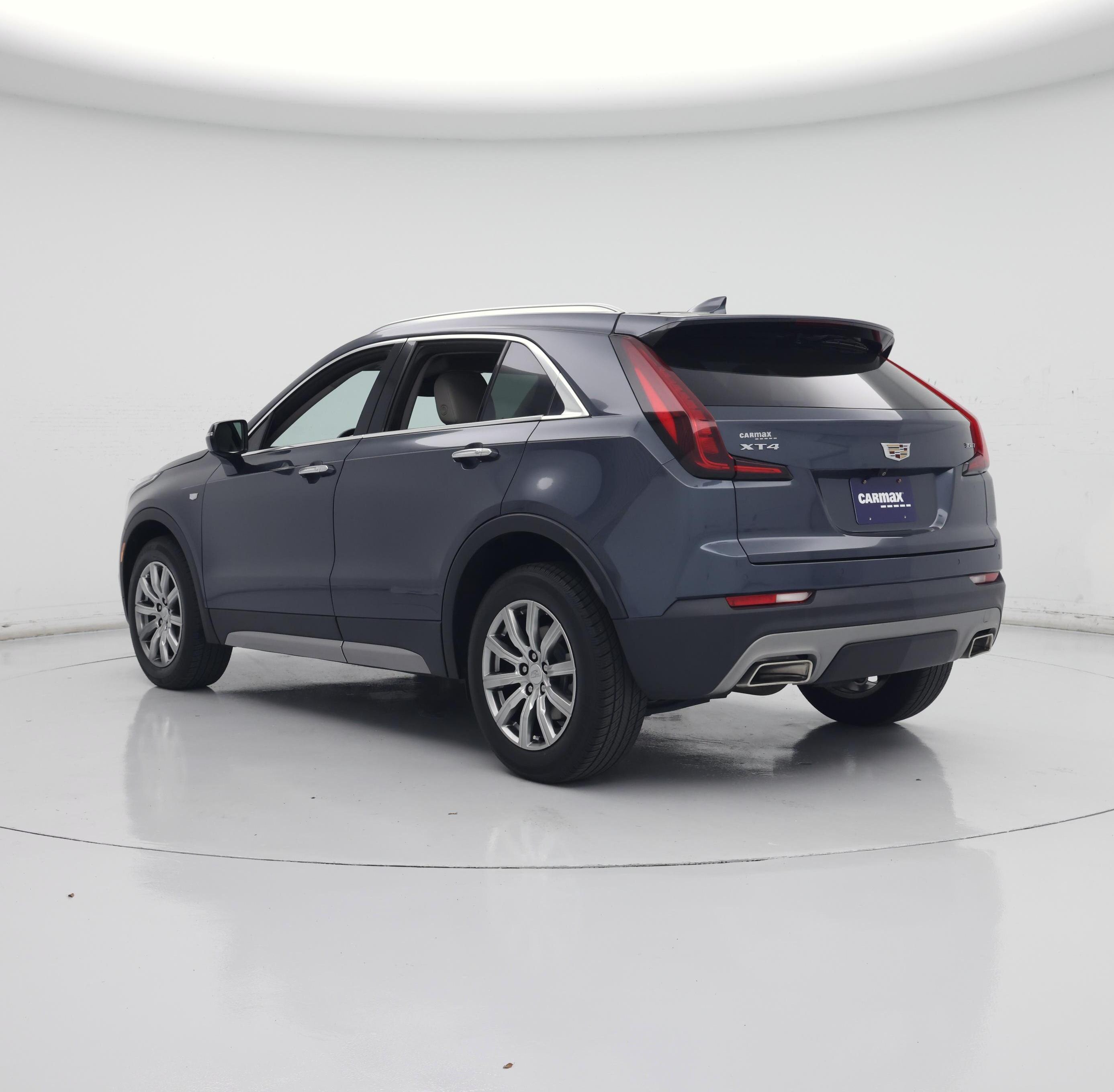Thumbnail: 2021 Cadillac XT4 - 2