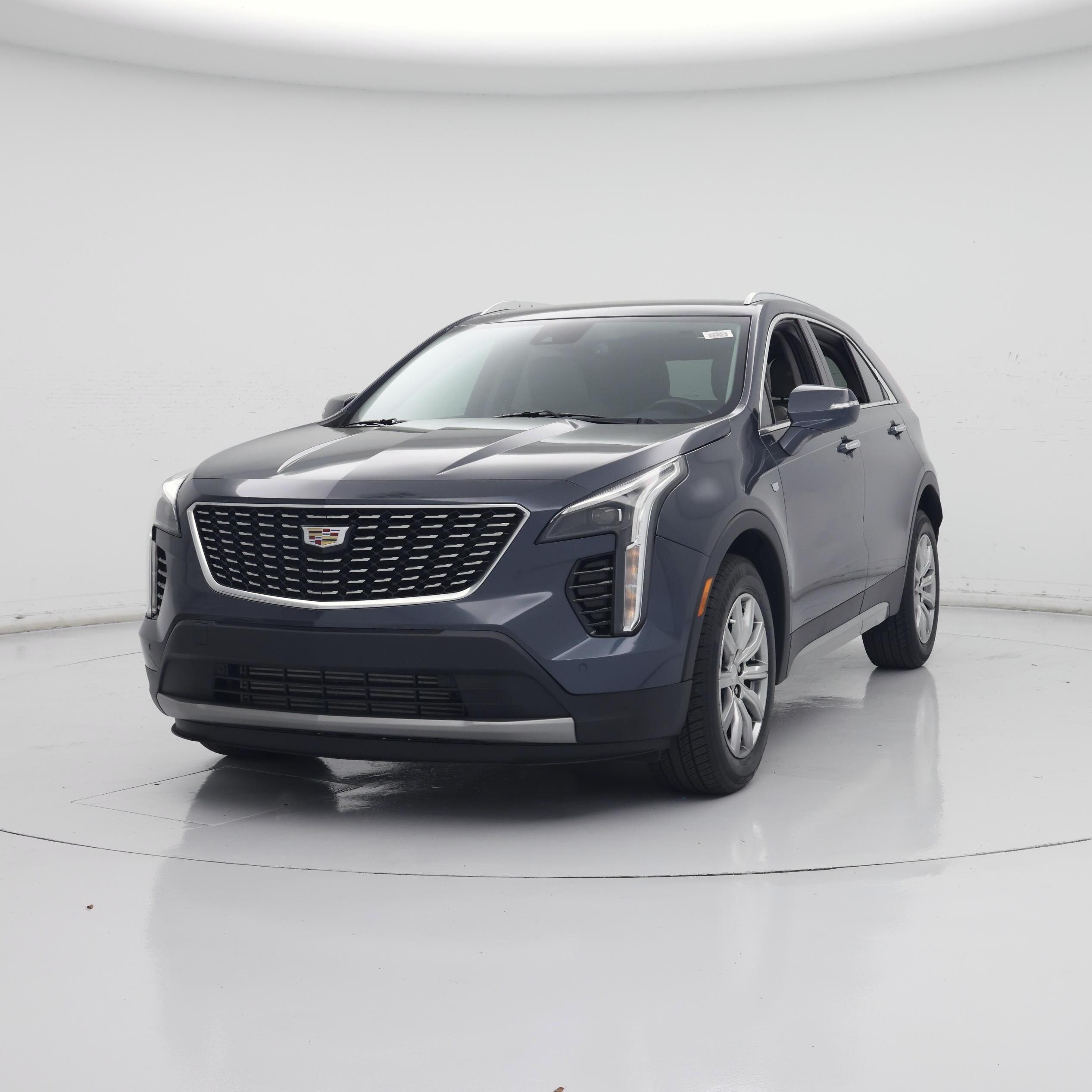 Thumbnail: 2021 Cadillac XT4 - 4