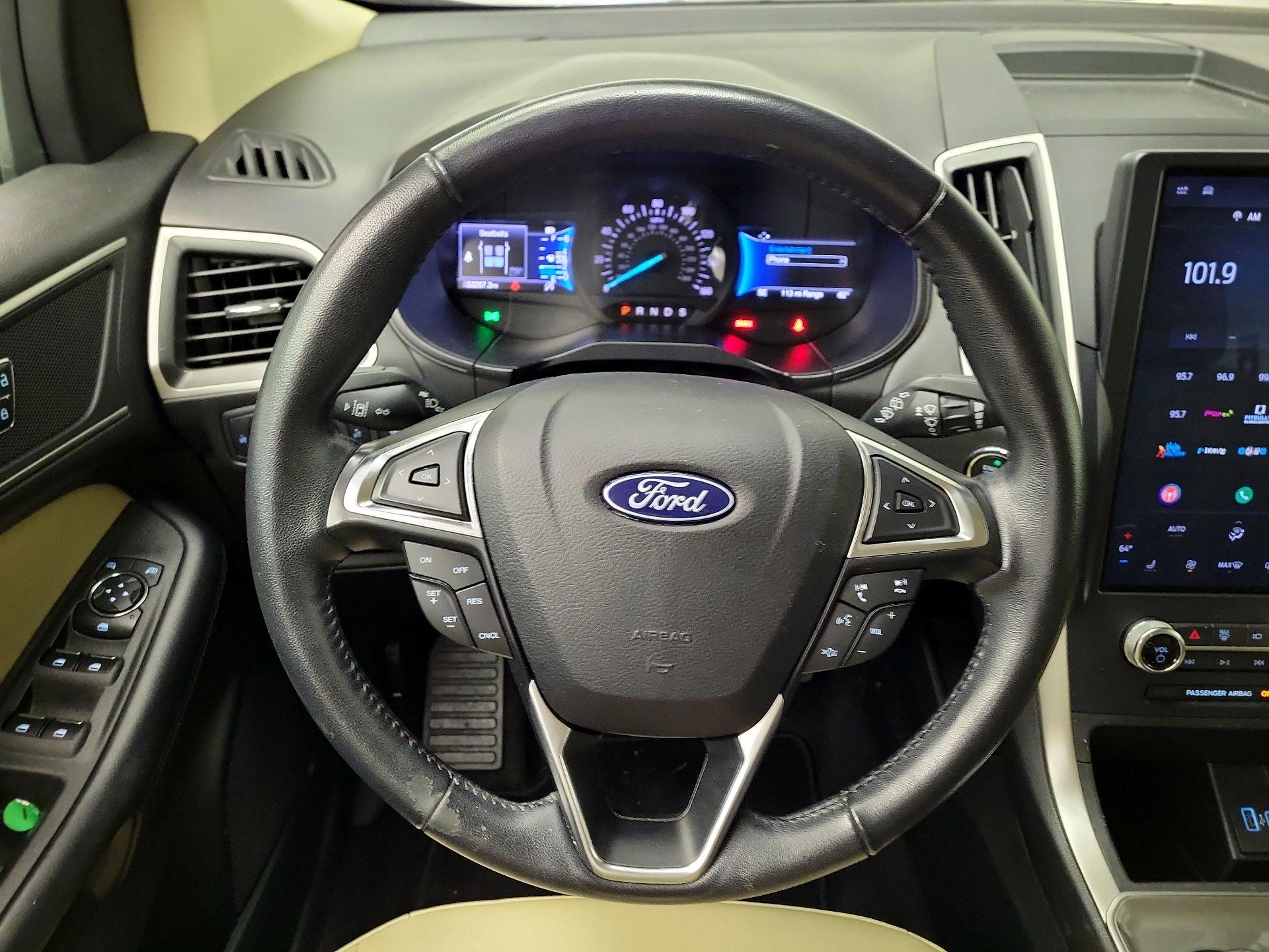 Thumbnail: 2023 Ford Edge - 10