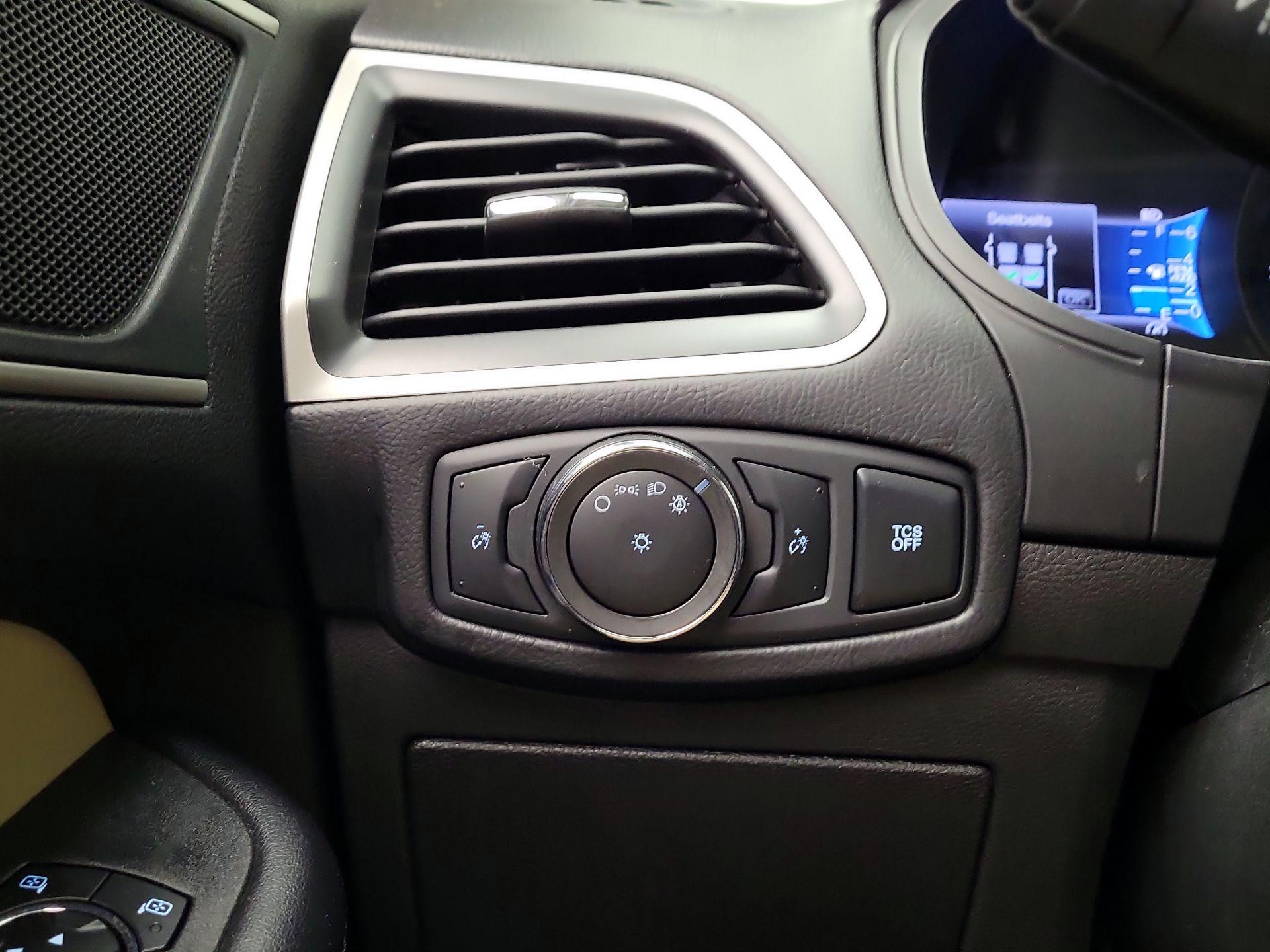 Thumbnail: 2023 Ford Edge - 13