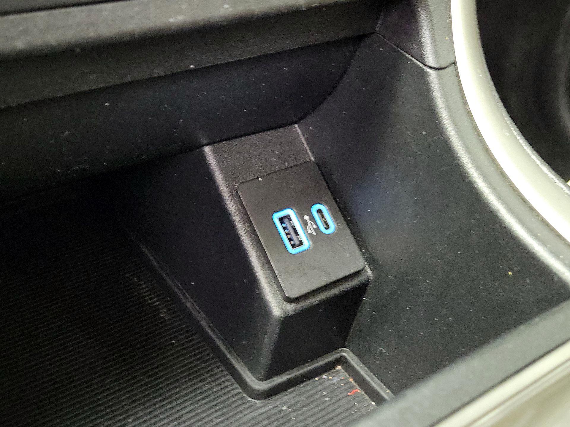 Thumbnail: 2023 Ford Edge - 18