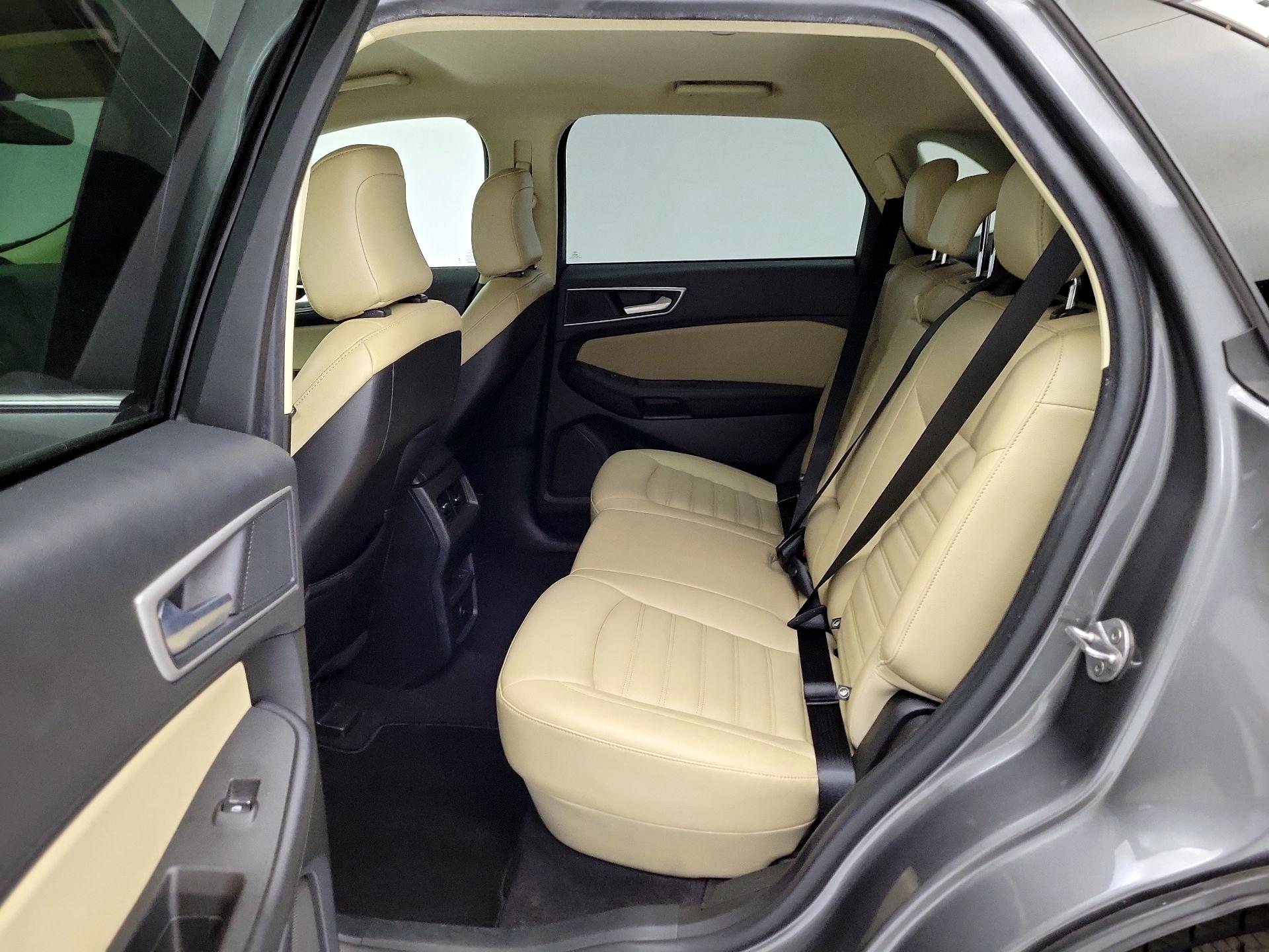 Thumbnail: 2023 Ford Edge - 19