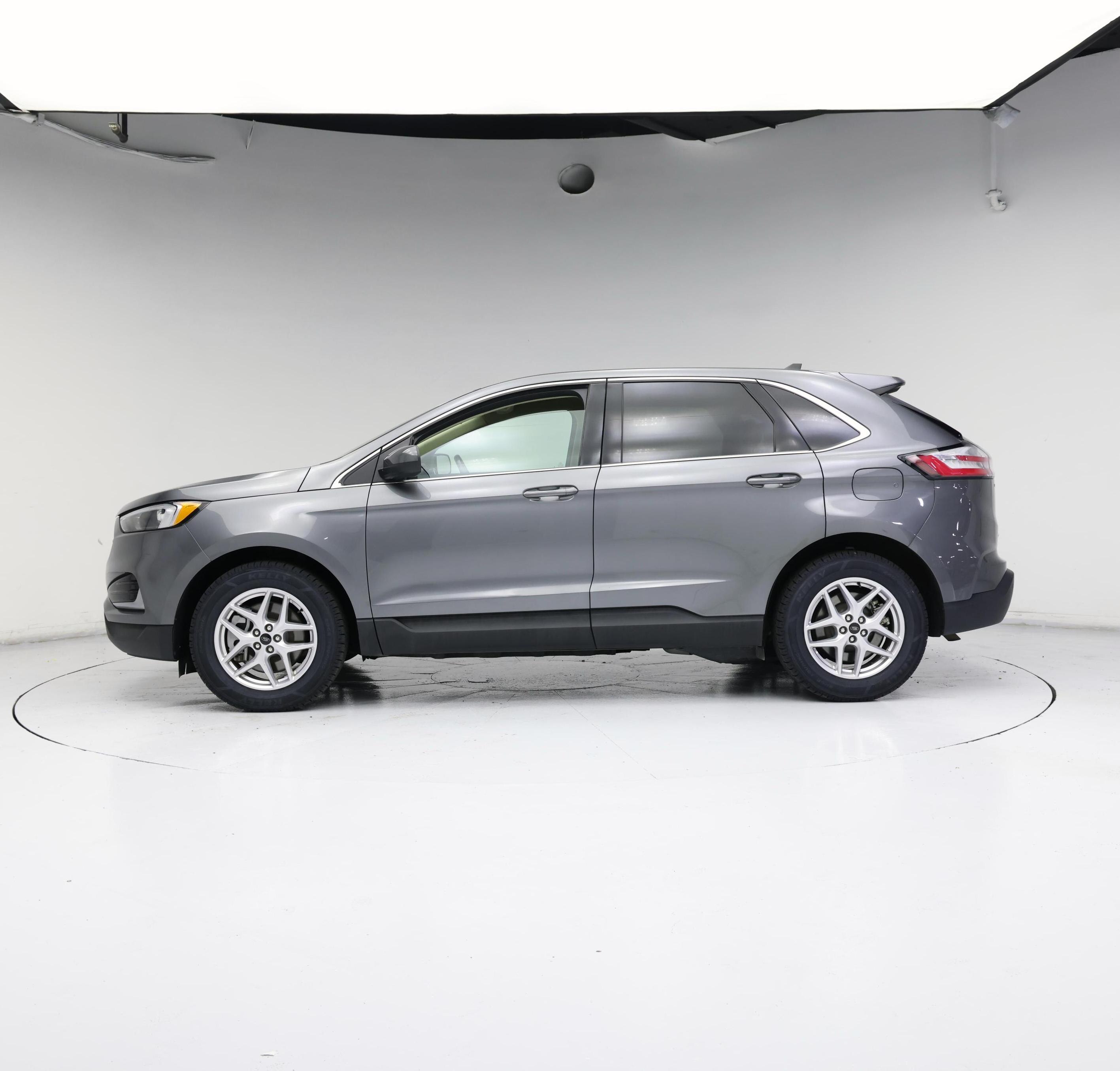 Thumbnail: 2023 Ford Edge - 3