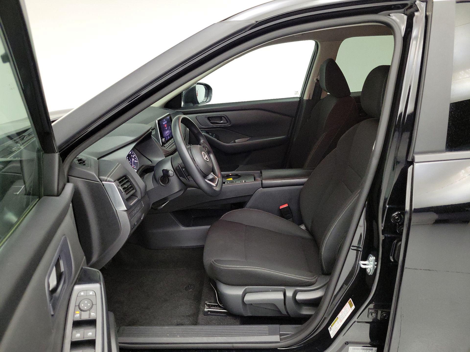 Thumbnail: 2024 Nissan Rogue - 11