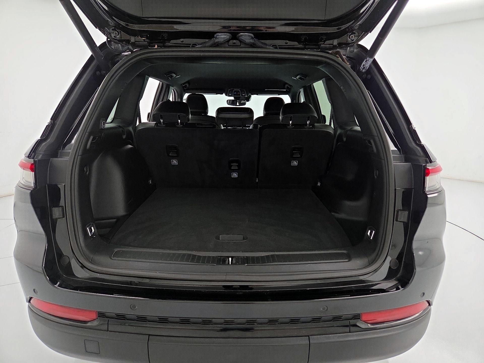 Thumbnail: 2023 Jeep Grand Cherokee - 20