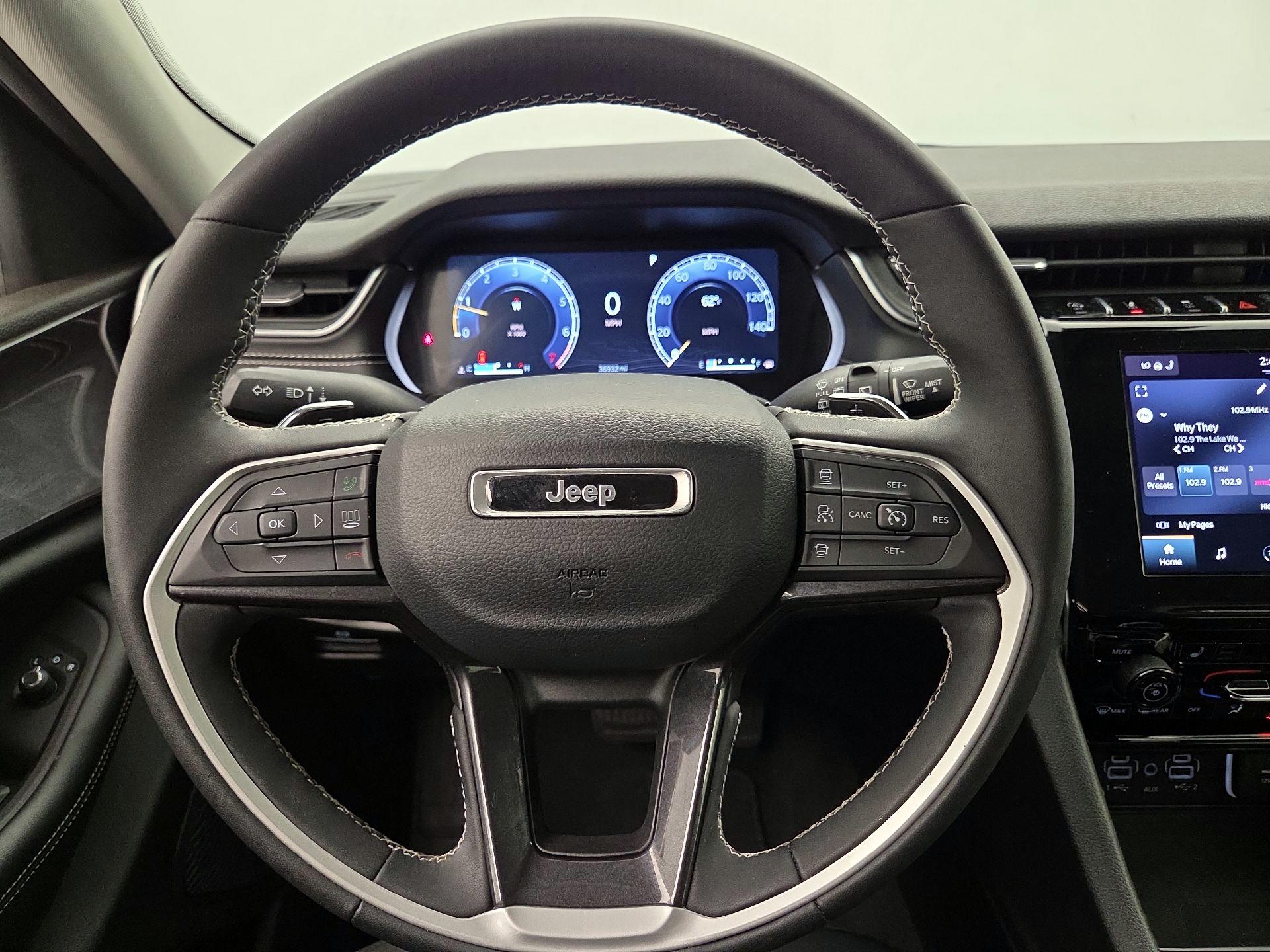 Thumbnail: 2023 Jeep Grand Cherokee - 10