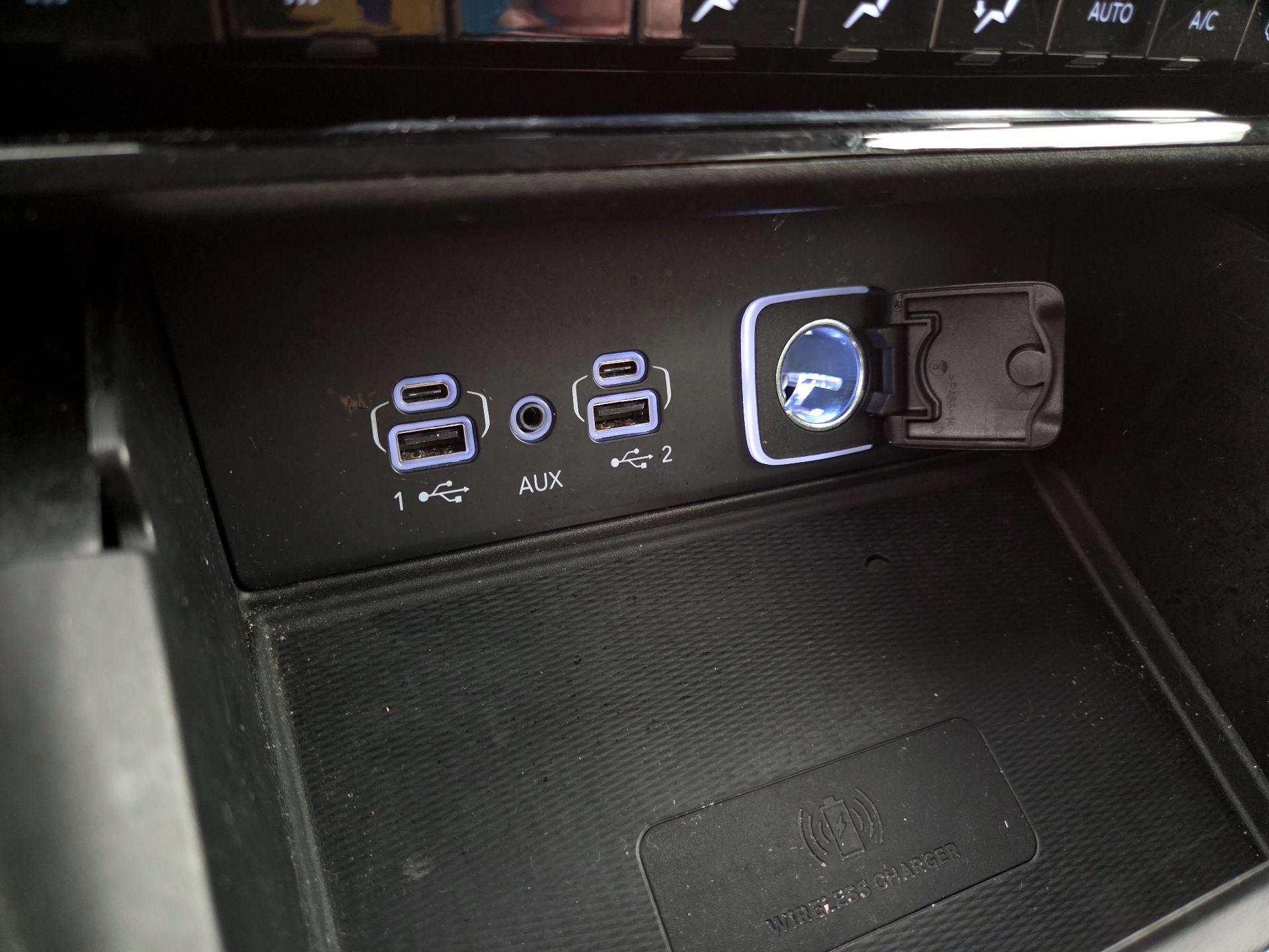 Thumbnail: 2023 Jeep Grand Cherokee - 18