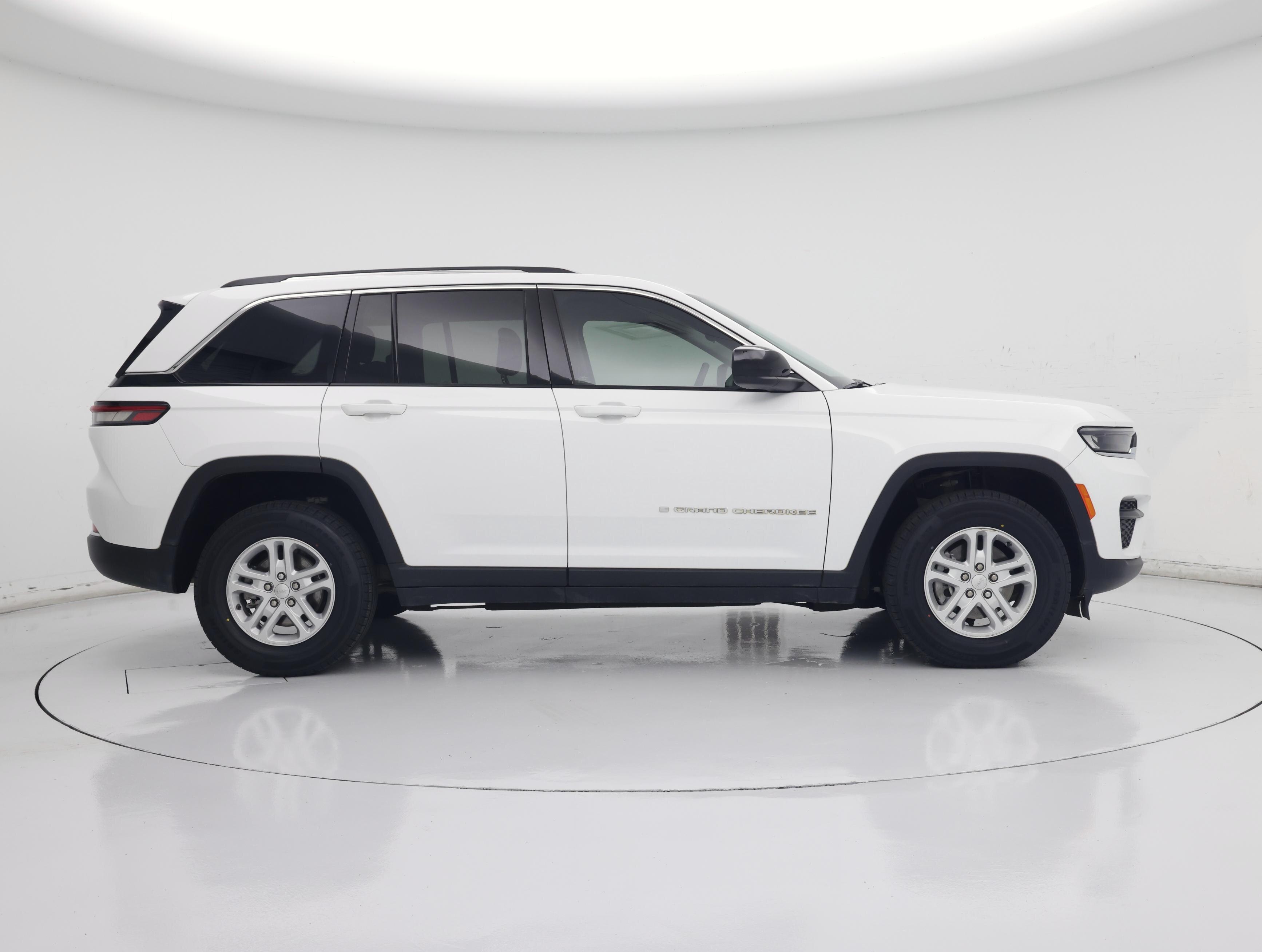 Thumbnail: 2023 Jeep Grand Cherokee - 7