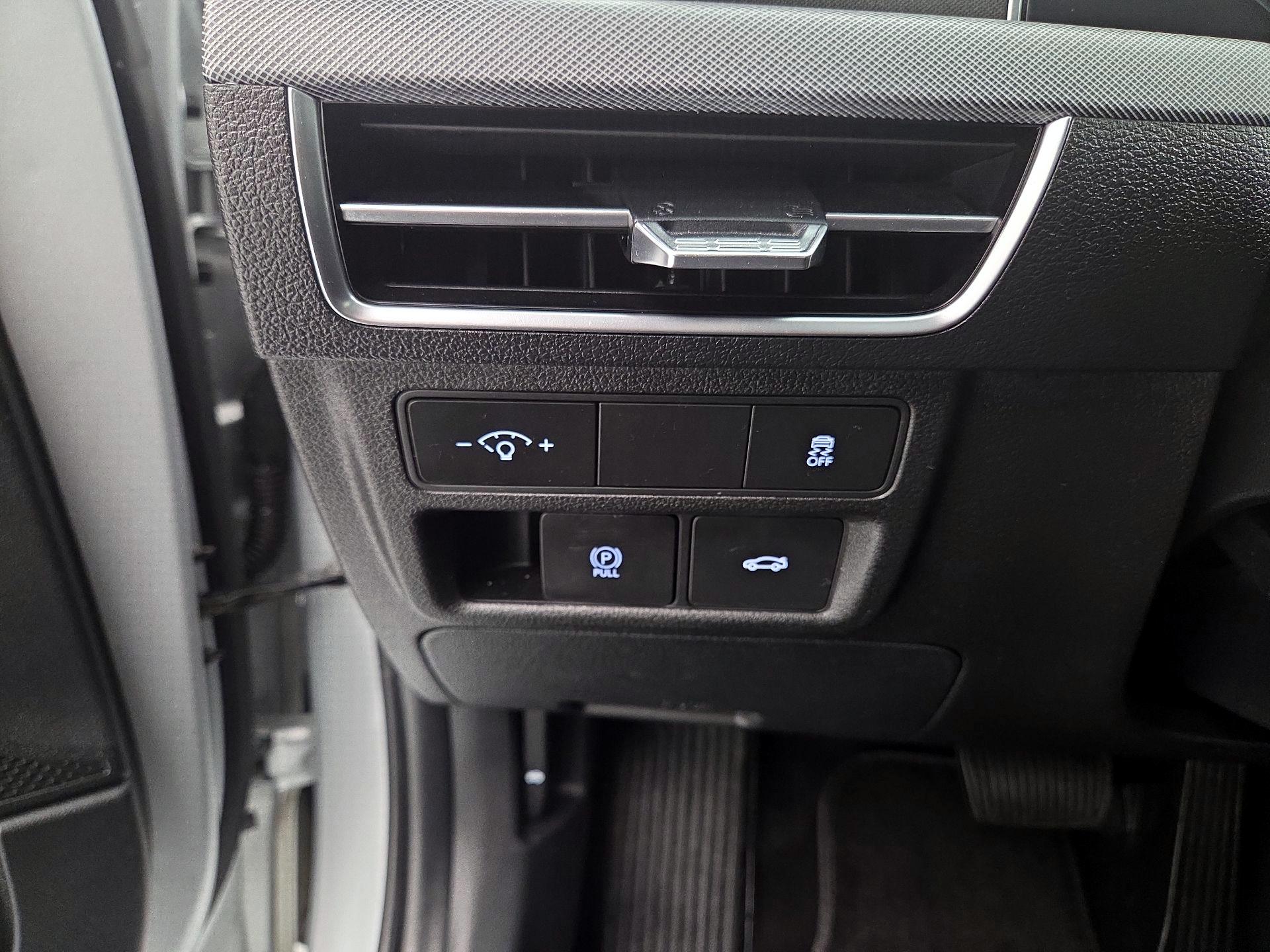 Thumbnail: 2024 Hyundai Sonata - 13