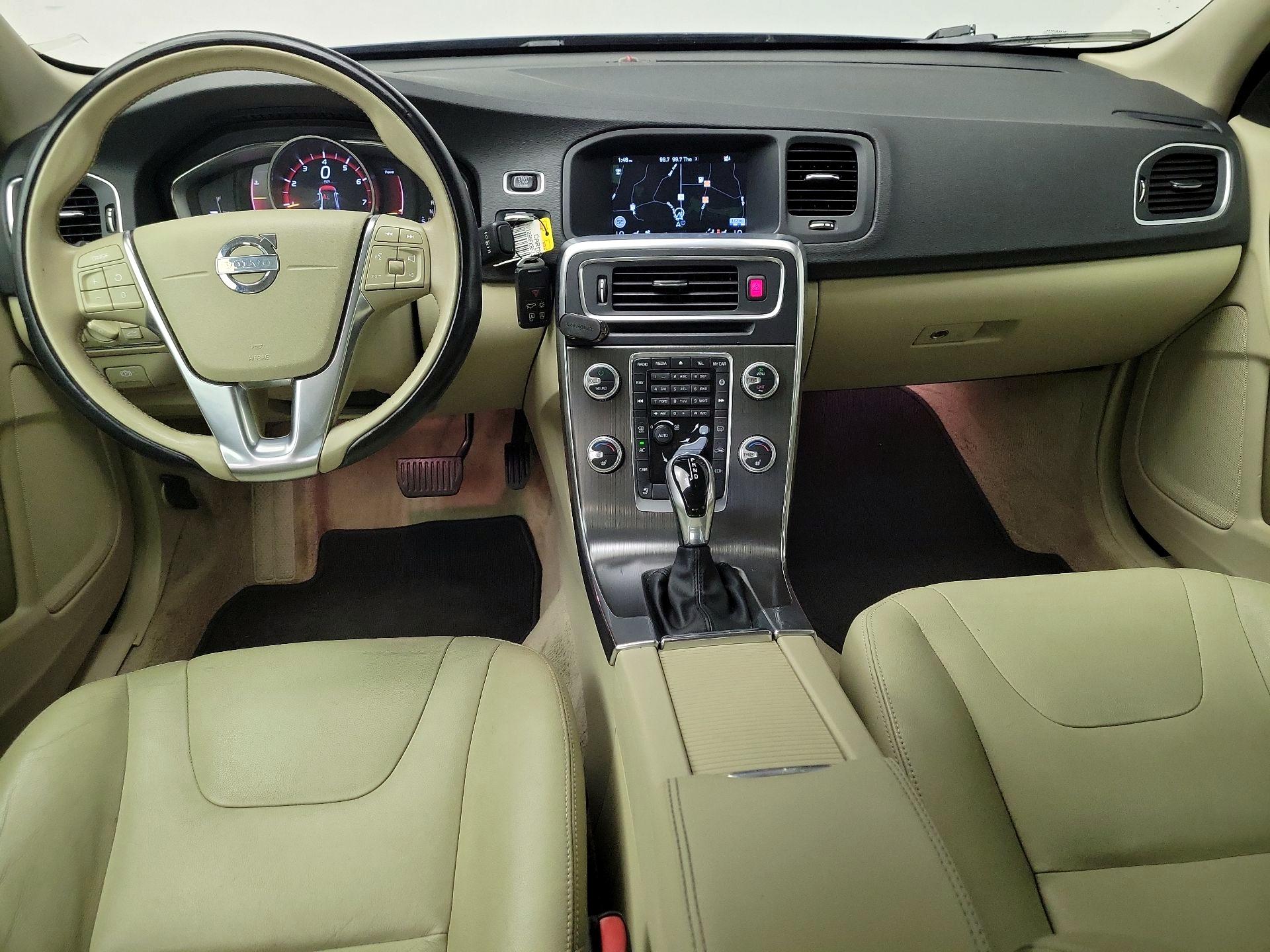 Thumbnail: 2015 Volvo S60 - 9