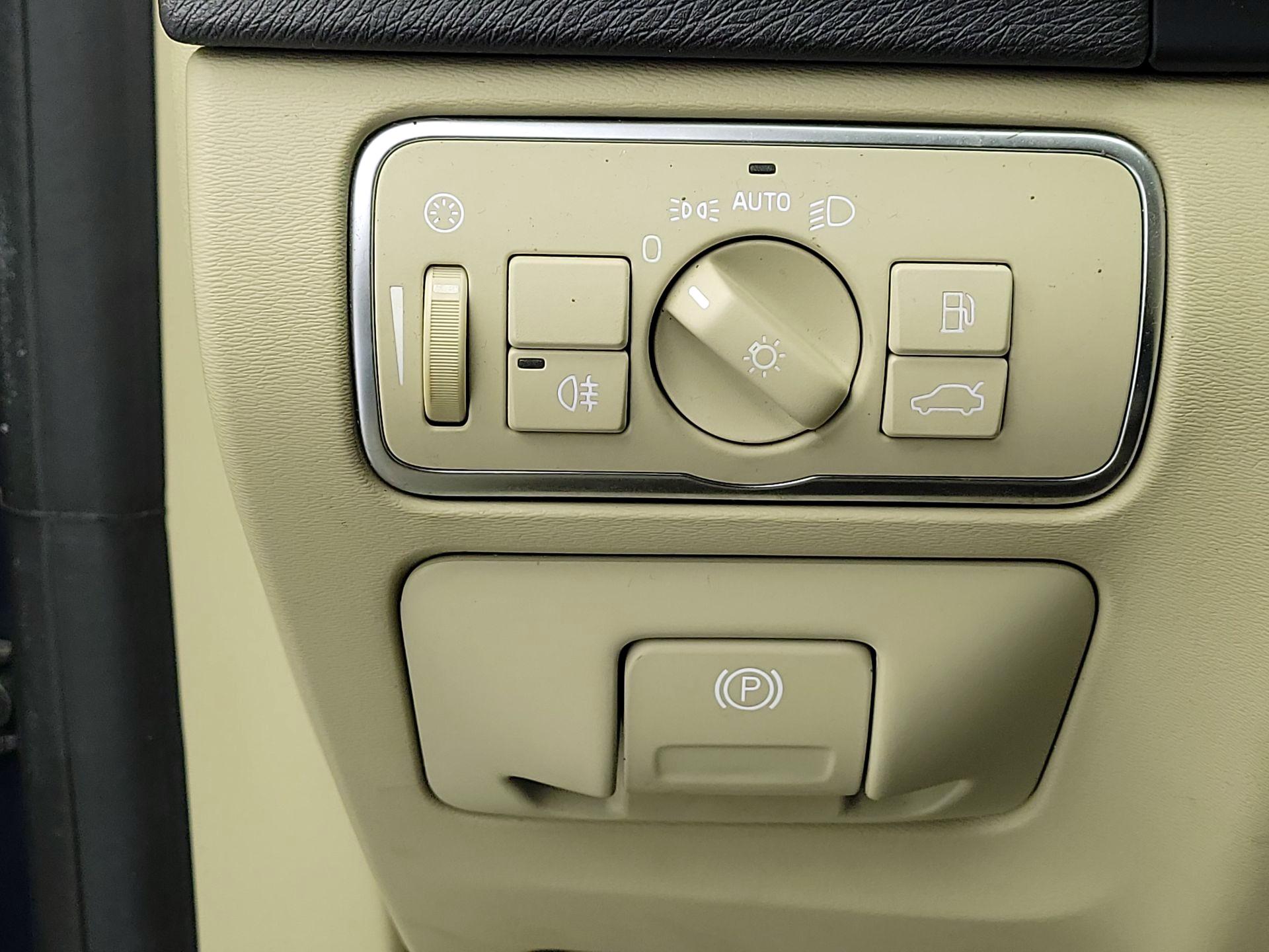 Thumbnail: 2015 Volvo S60 - 13