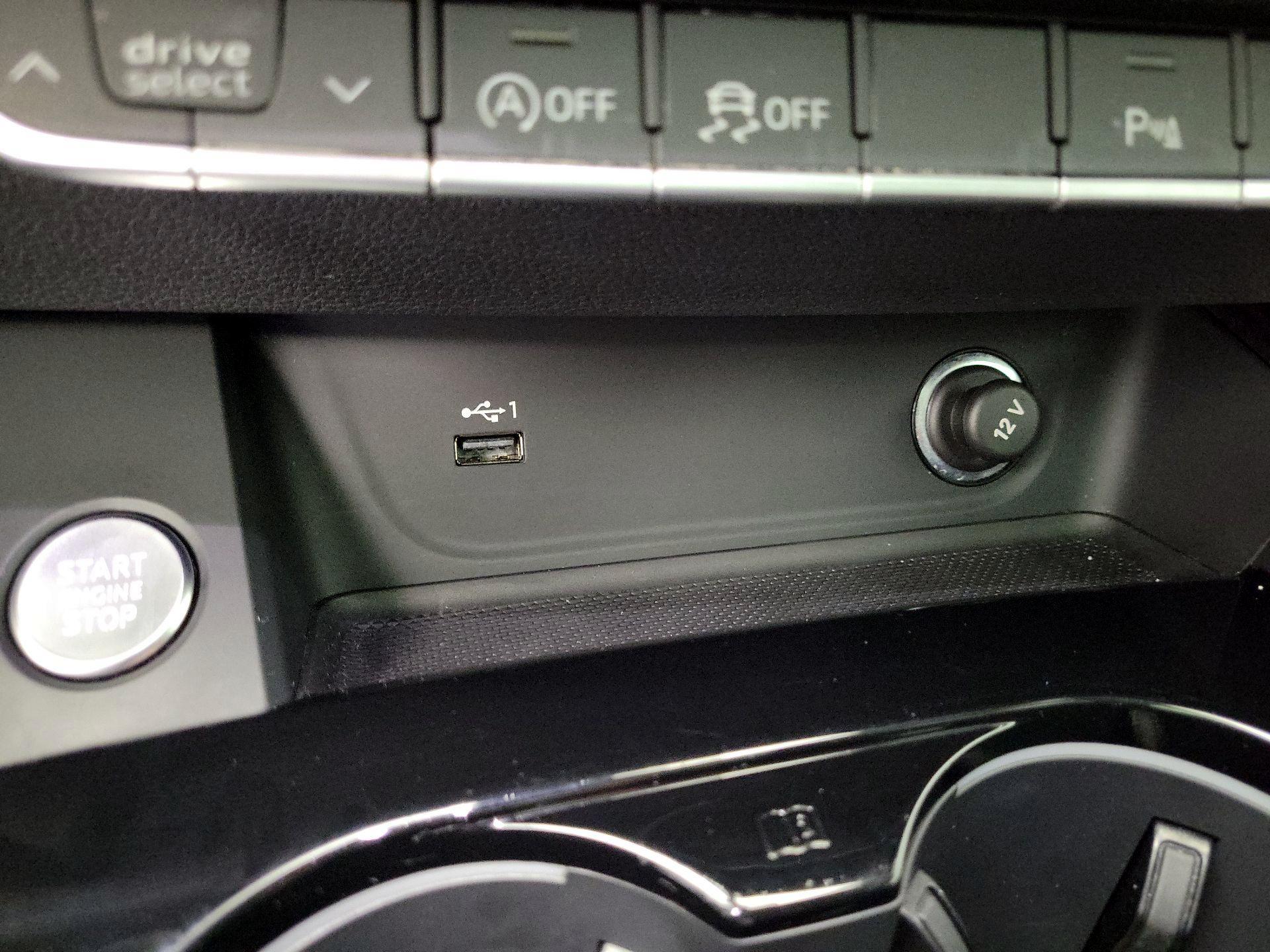 Thumbnail: 2023 Audi A4 - 18