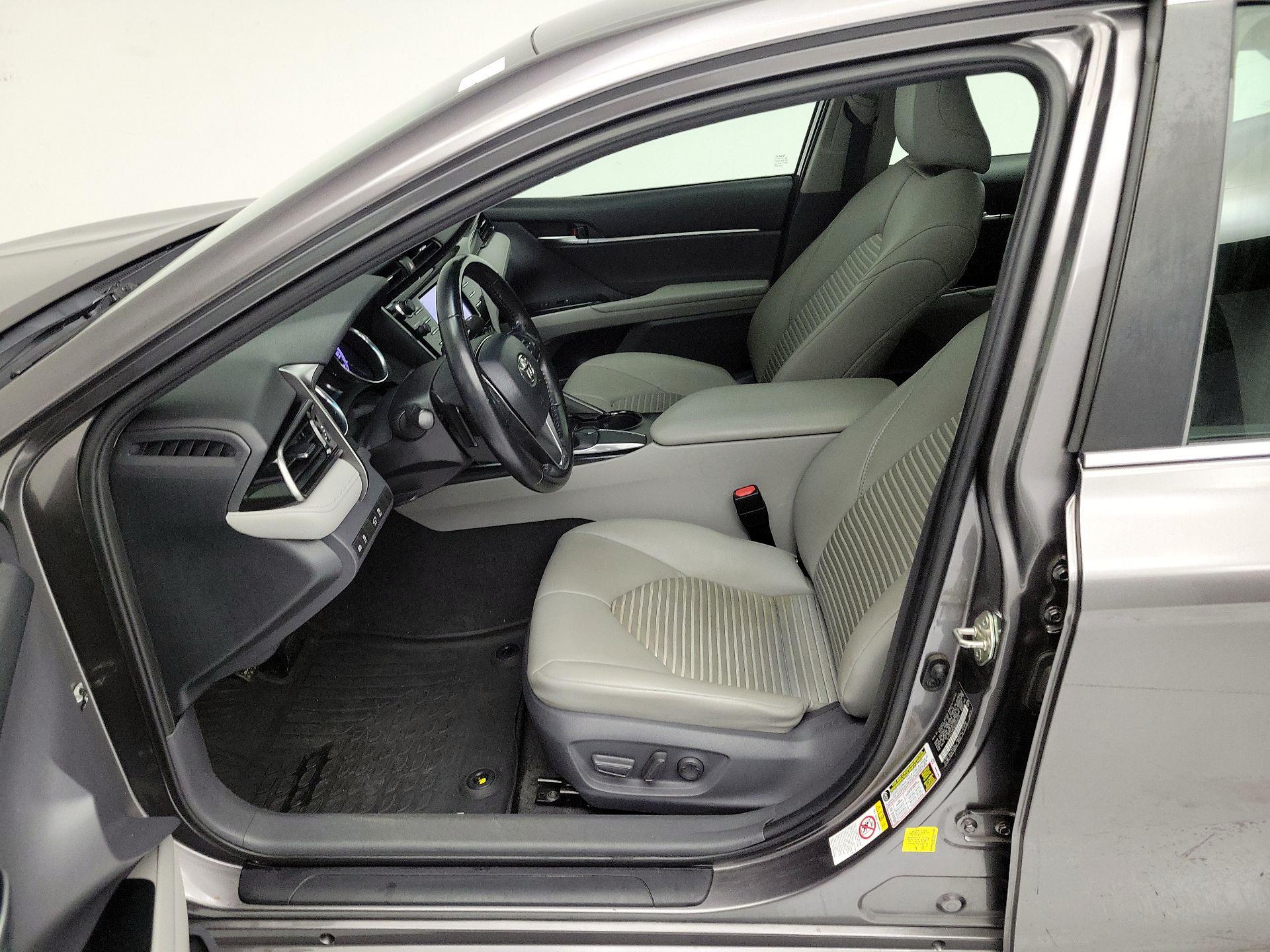 Thumbnail: 2019 Toyota Camry - 11