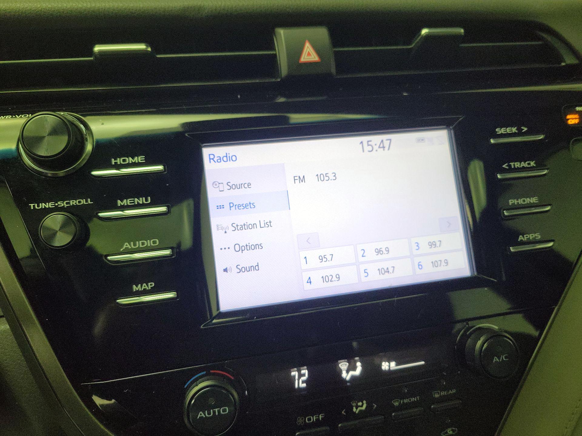 Thumbnail: 2019 Toyota Camry - 15