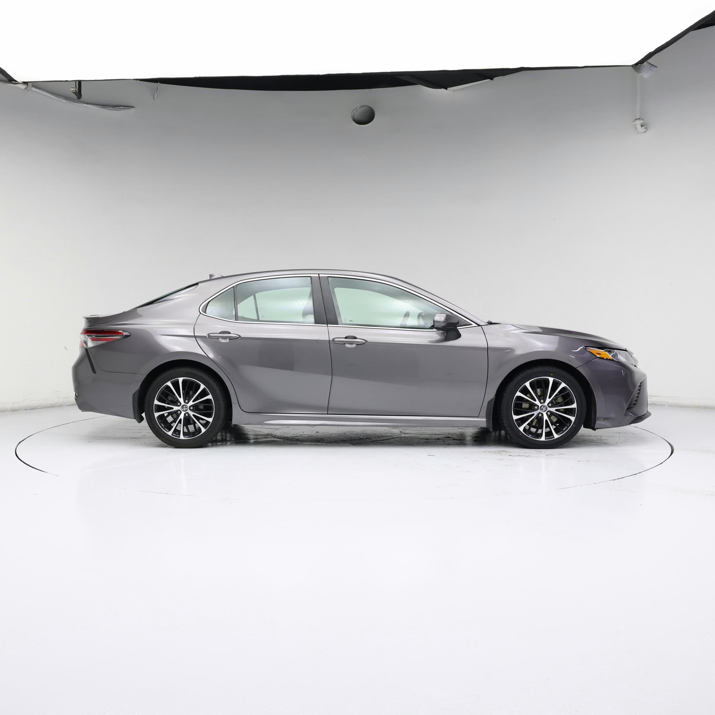 Thumbnail: 2019 Toyota Camry - 7