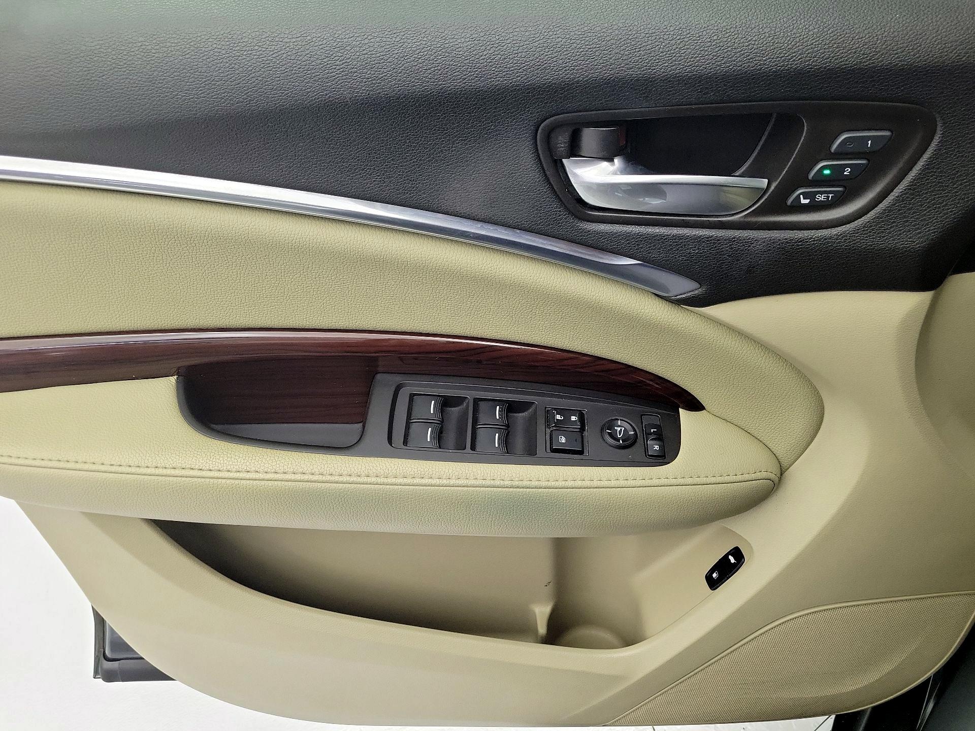 Thumbnail: 2016 Acura MDX - 12