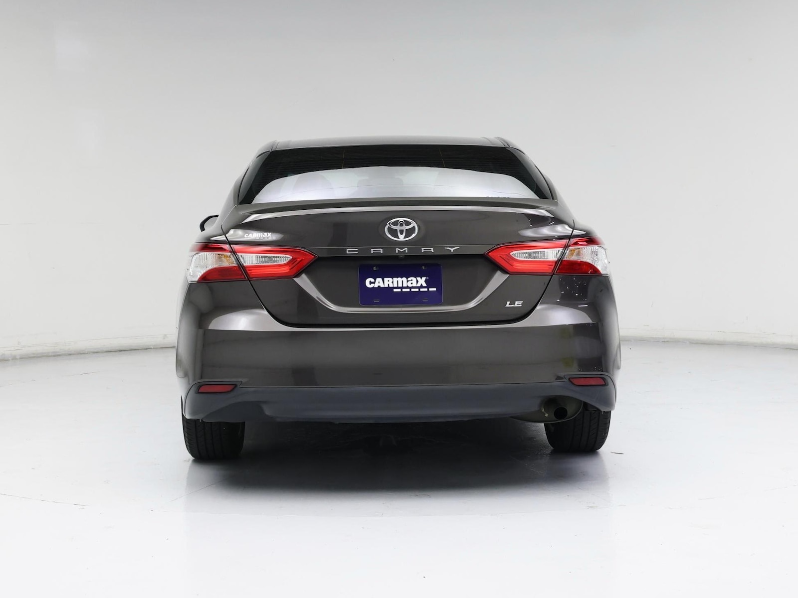 2018 Toyota Camry LE - Photo 7