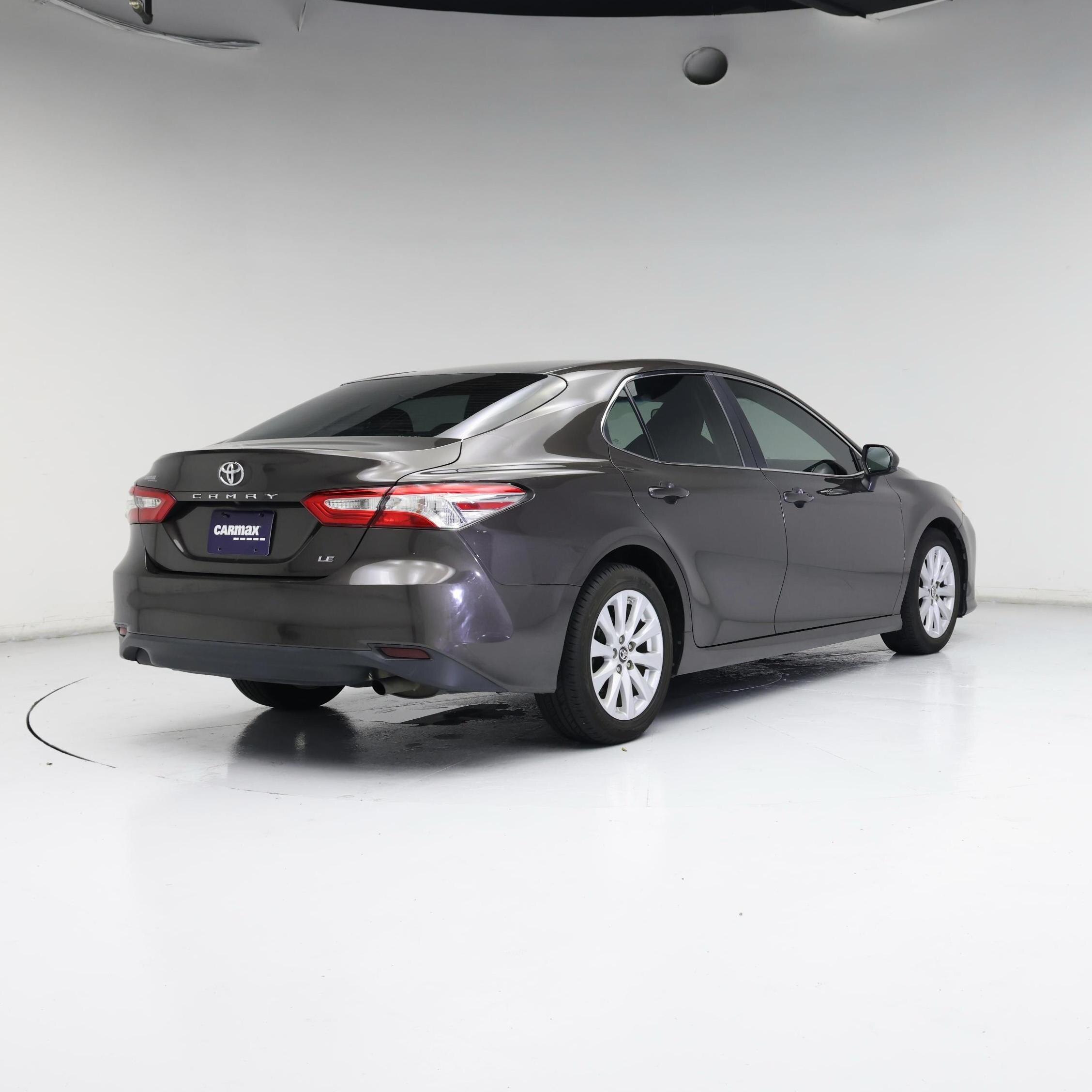 Thumbnail: 2018 Toyota Camry - 8