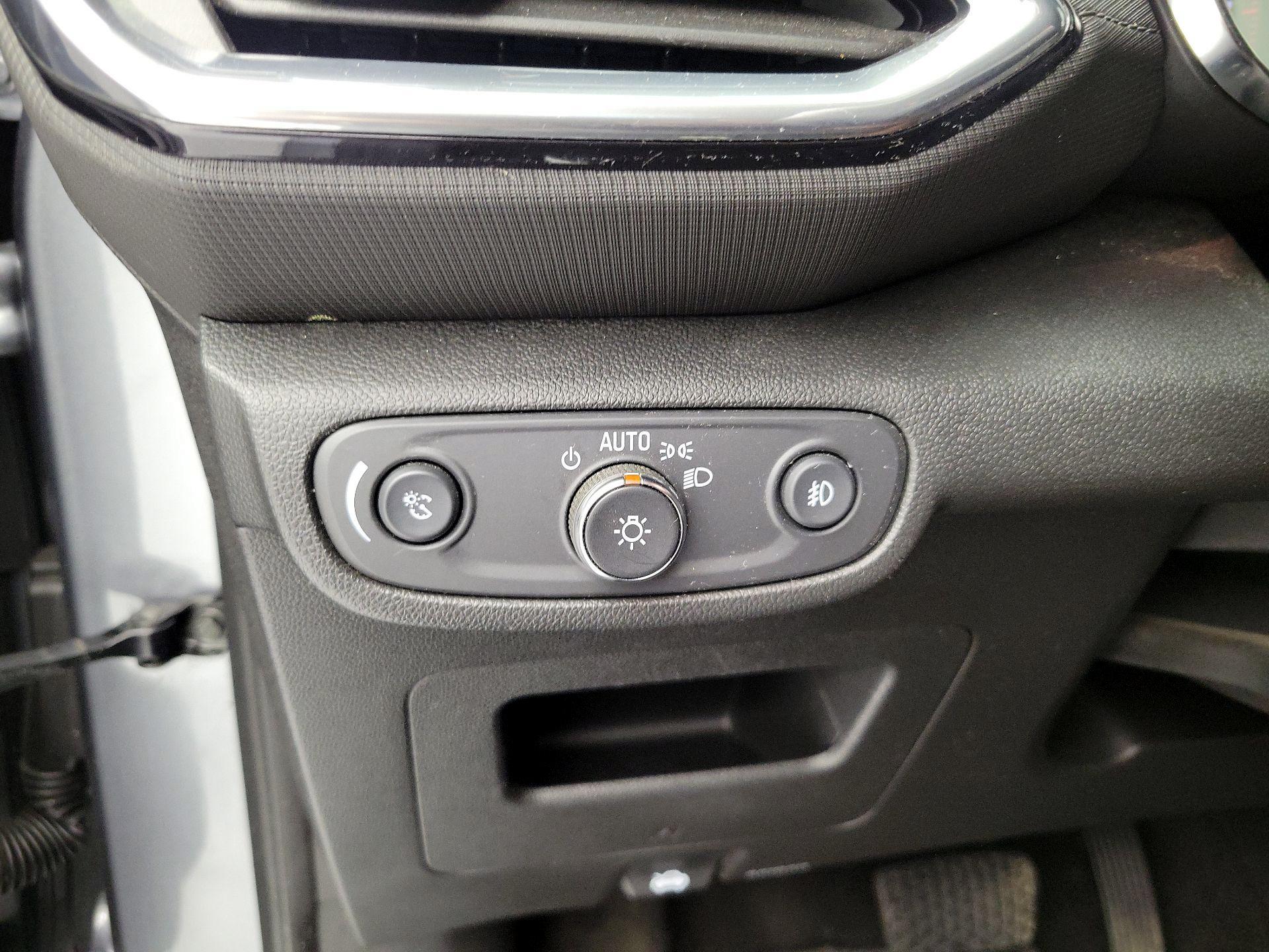 Thumbnail: 2022 Chevrolet TrailBlazer - 13