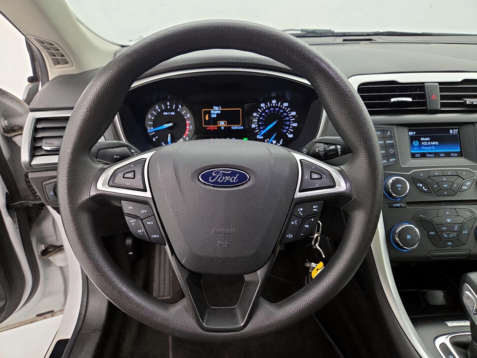 Thumbnail: 2016 Ford Fusion - 10
