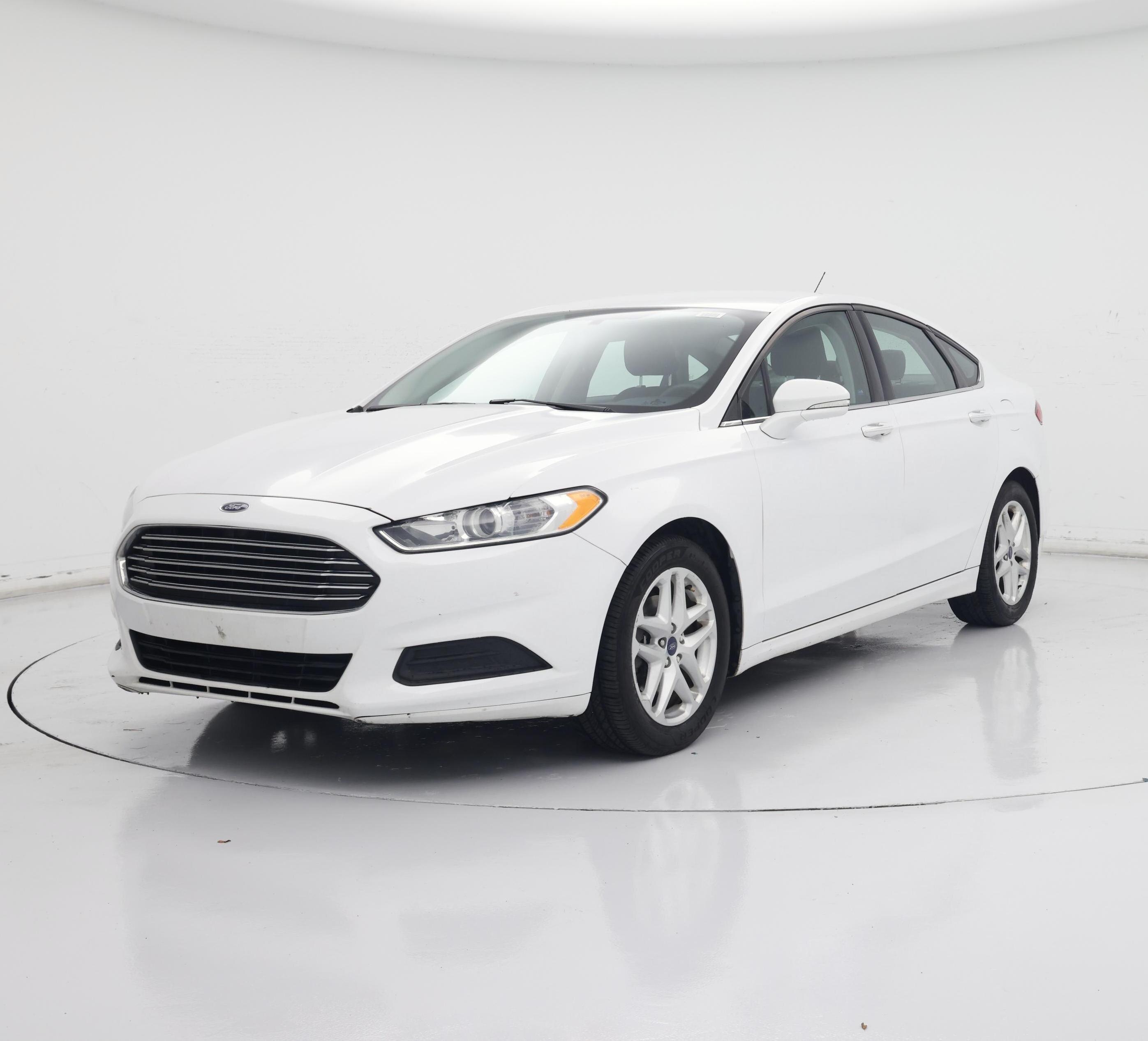 Thumbnail: 2016 Ford Fusion - 4