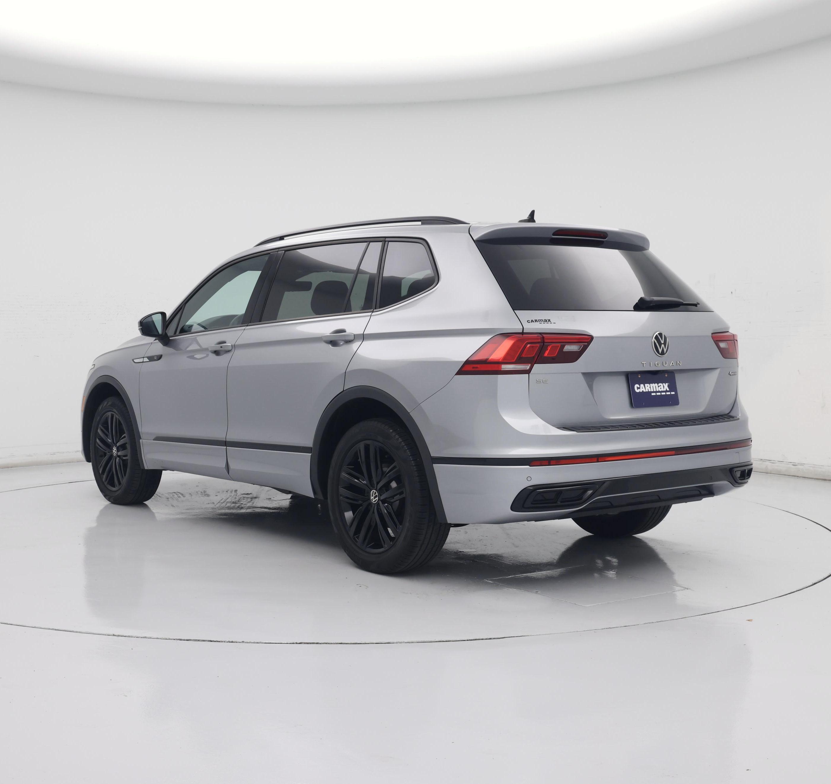 Thumbnail: 2022 Volkswagen Tiguan - 2