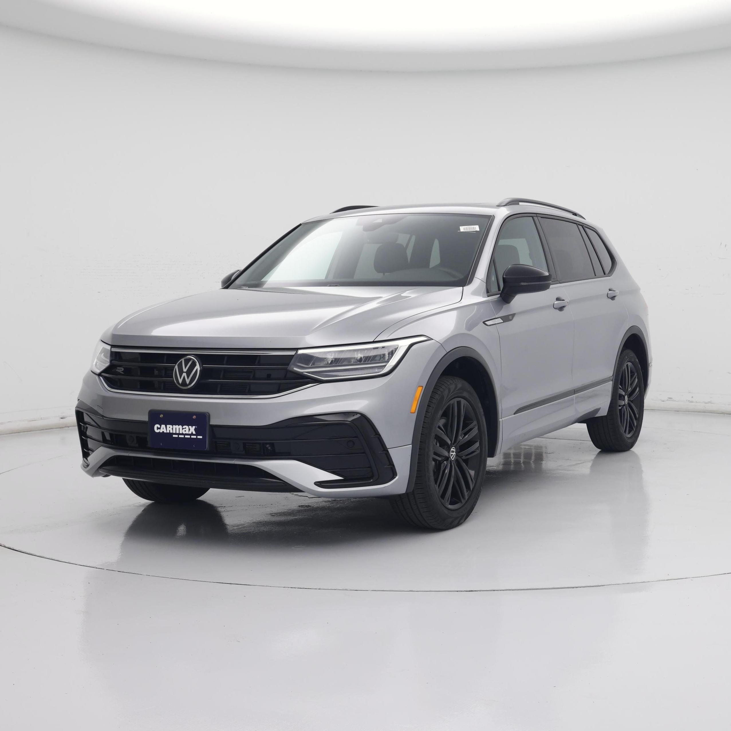 Thumbnail: 2022 Volkswagen Tiguan - 4